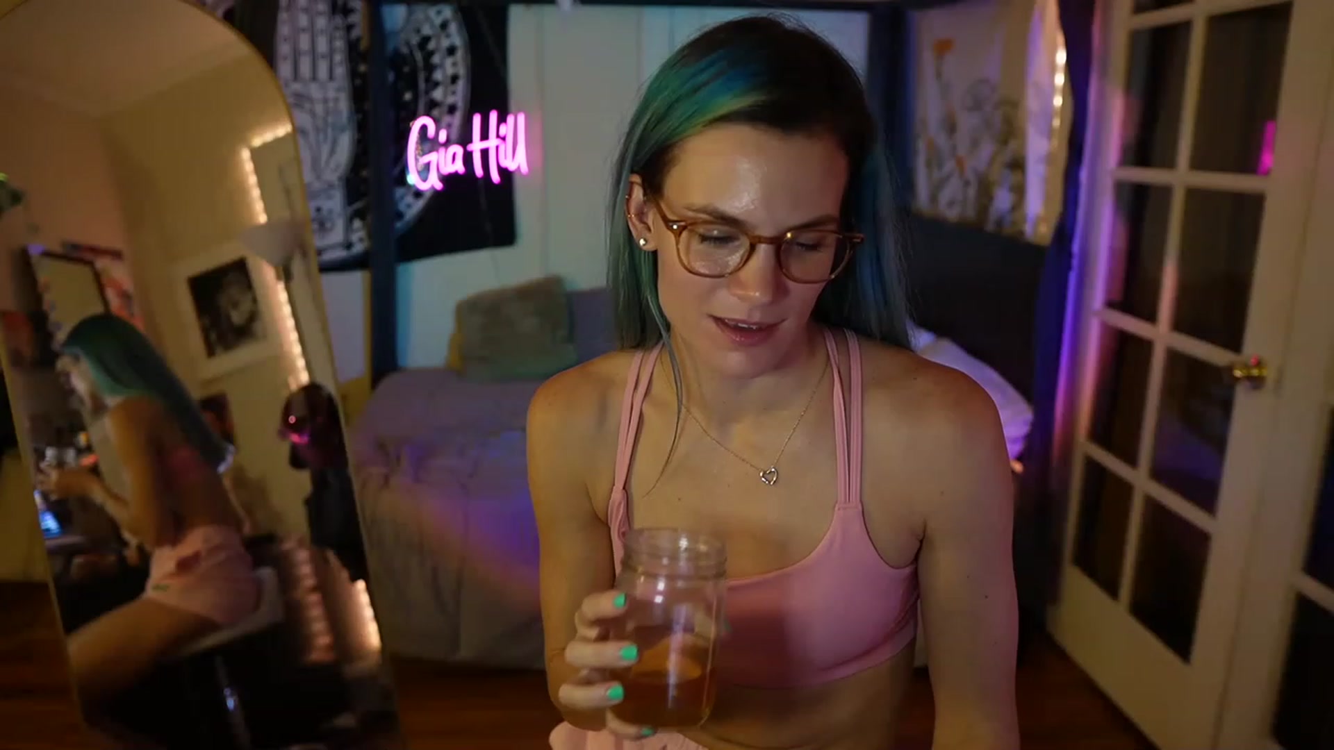 Gallery image thumbnail from Gia_Hill's myfreecams stream on, 06/08/2023, 24:57 image 14 of 20