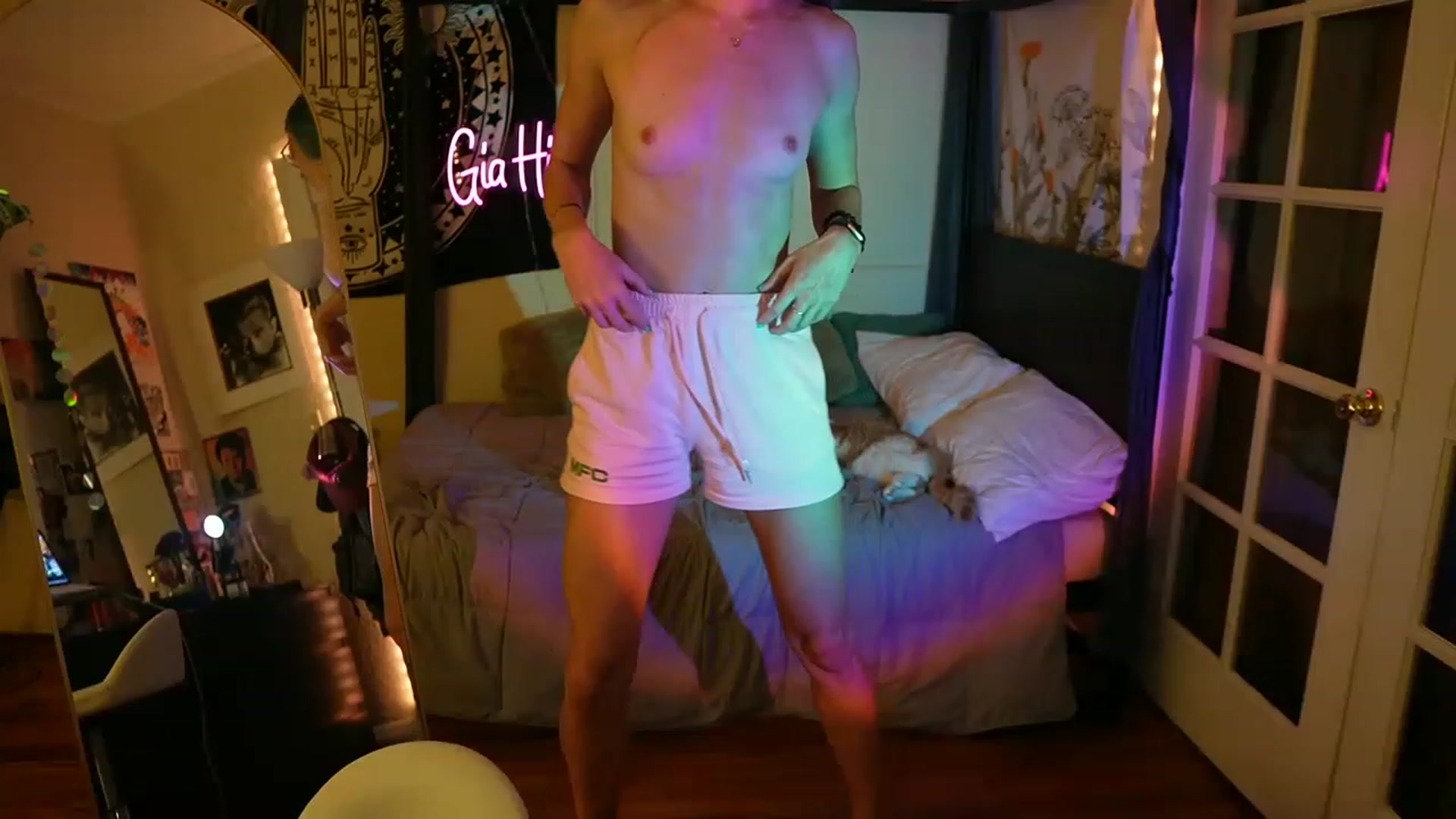 Gallery image thumbnail from Gia_Hill's myfreecams stream on, 06/08/2023, 24:57 image 16 of 20