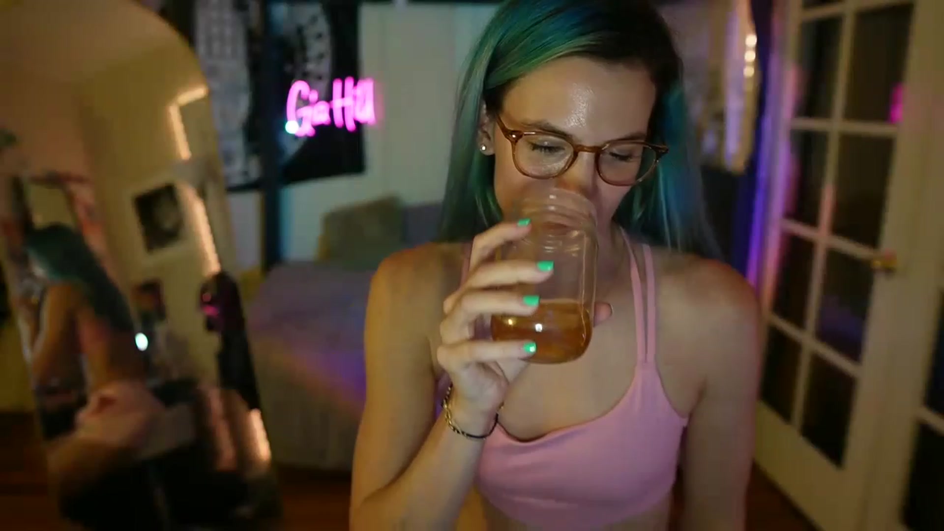 Gallery image thumbnail from Gia_Hill's myfreecams stream on, 06/08/2023, 24:57 image 4 of 20