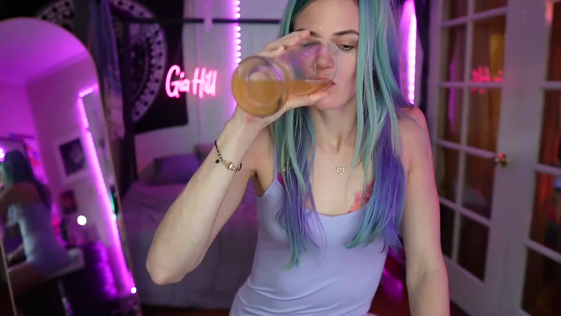 Gallery image thumbnail from Gia_Hill's myfreecams stream on, 06/10/2023, 23:31 image 14 of 20