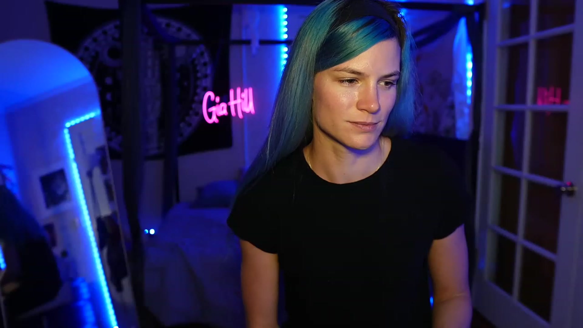 Gallery image thumbnail from Gia_Hill's myfreecams stream on, 06/12/2023, 23:54 image 2 of 20
