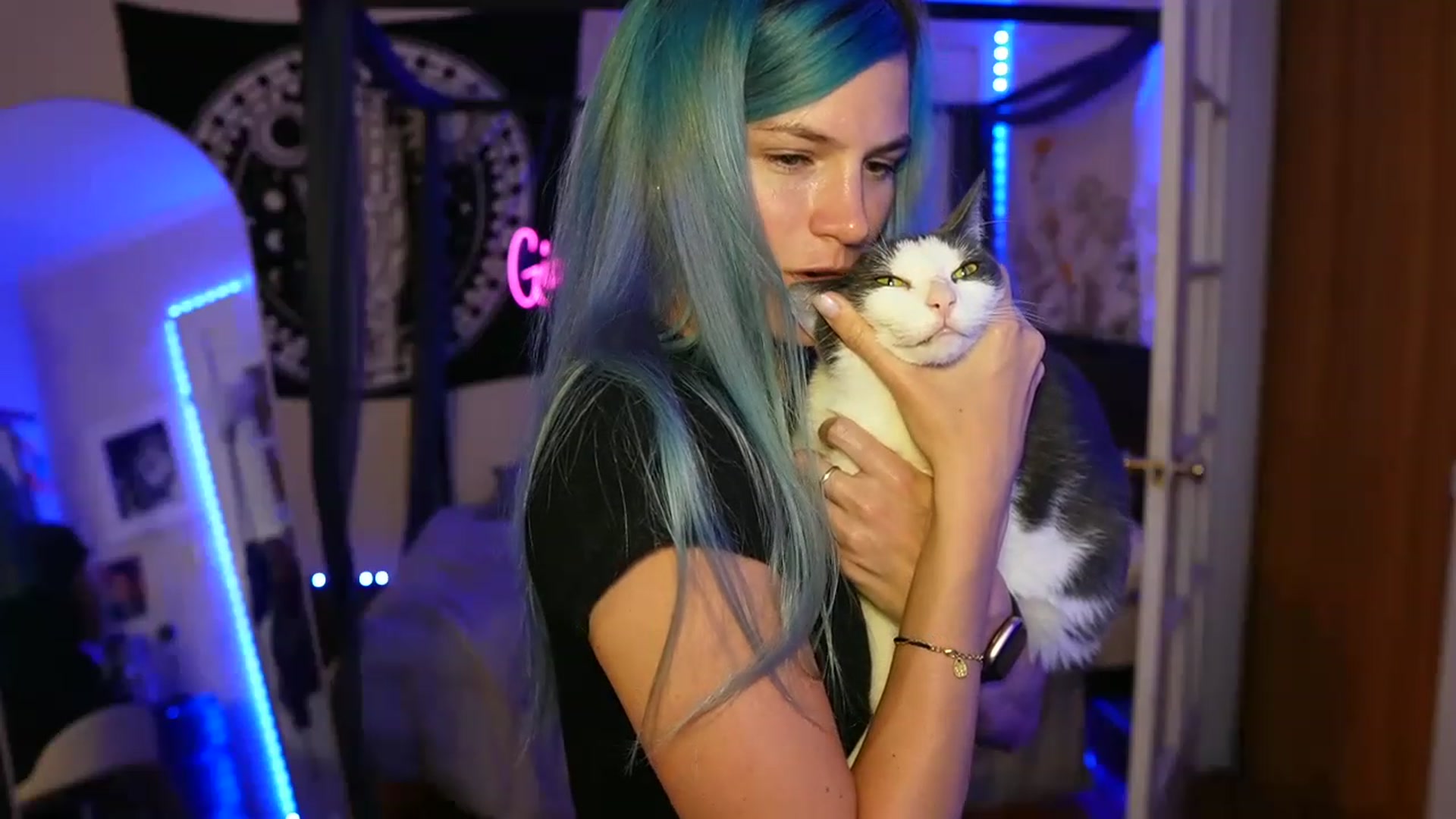Gallery image thumbnail from Gia_Hill's myfreecams stream on, 06/12/2023, 23:54 image 16 of 20