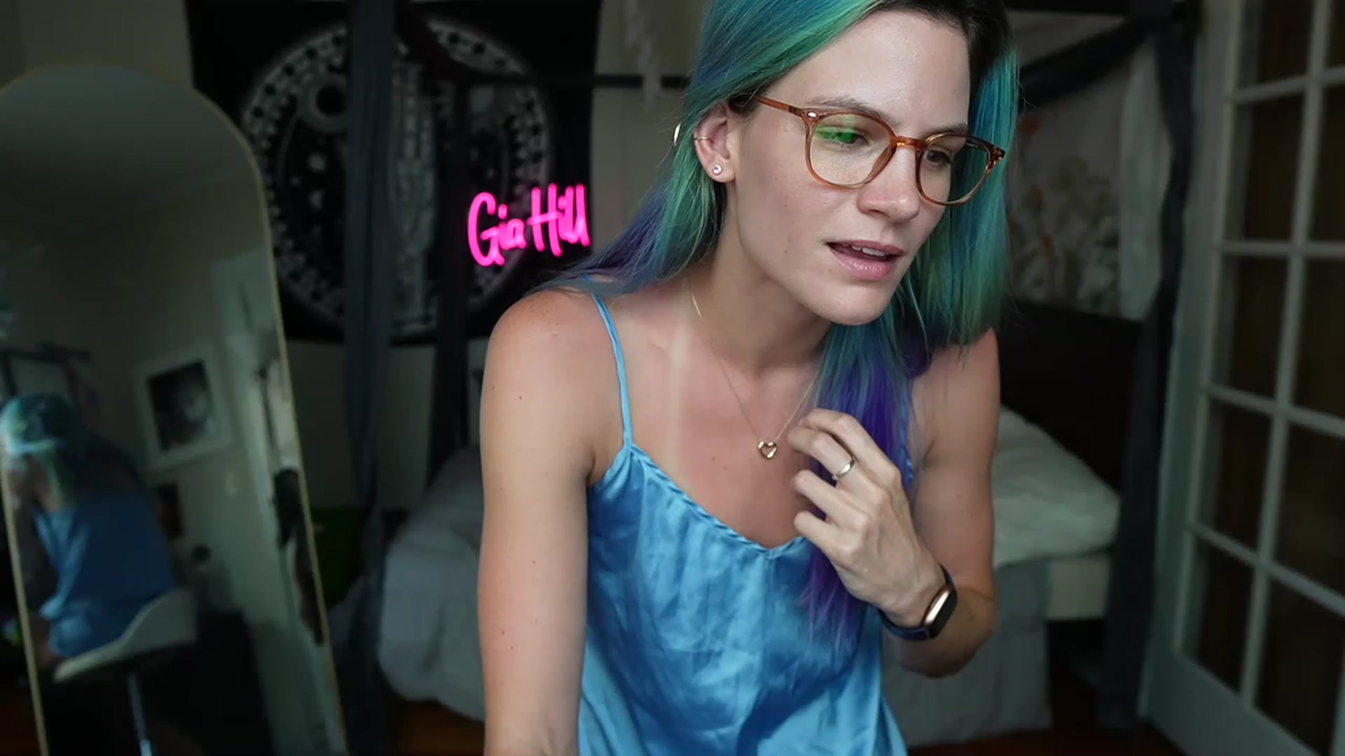 Gallery image thumbnail from Gia_Hill's myfreecams stream on, 06/13/2023, 22:32 image 6 of 20