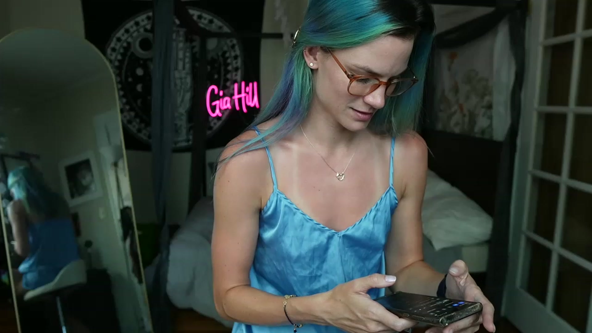 Gallery image thumbnail from Gia_Hill's myfreecams stream on, 06/13/2023, 22:32 image 5 of 20