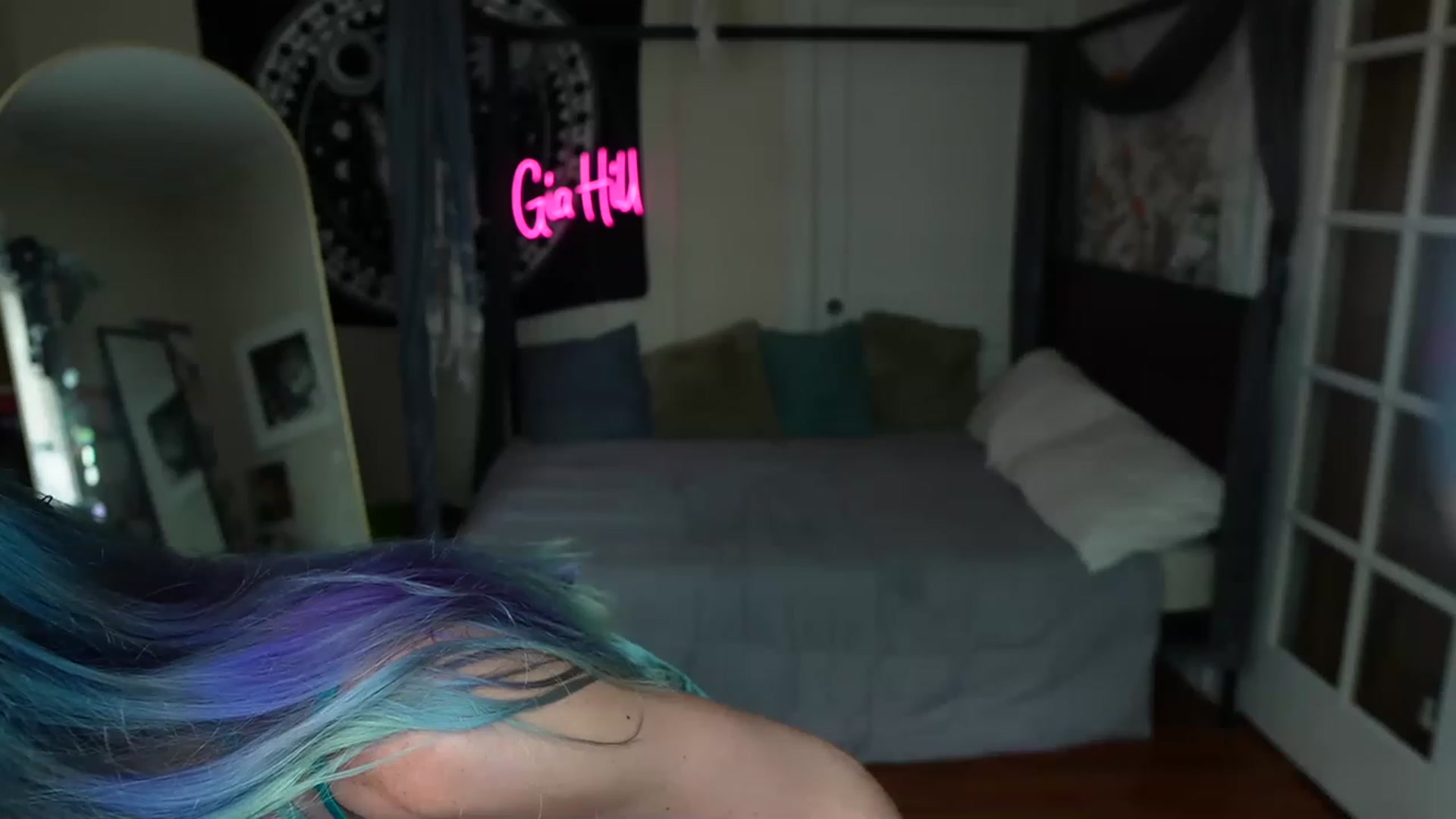 Gallery image thumbnail from Gia_Hill's myfreecams stream on, 06/14/2023, 22:31 image 15 of 20
