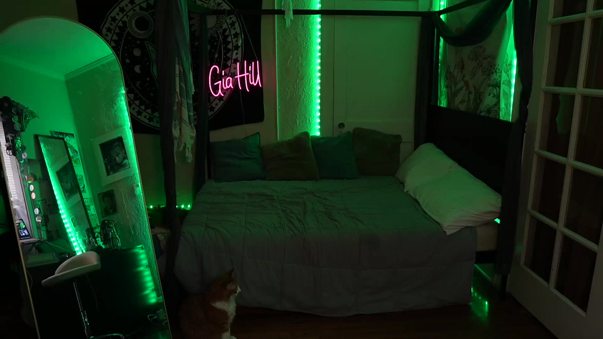 Gallery image thumbnail from Gia_Hill's myfreecams stream on, 06/14/2023, 23:18 image 8 of 20