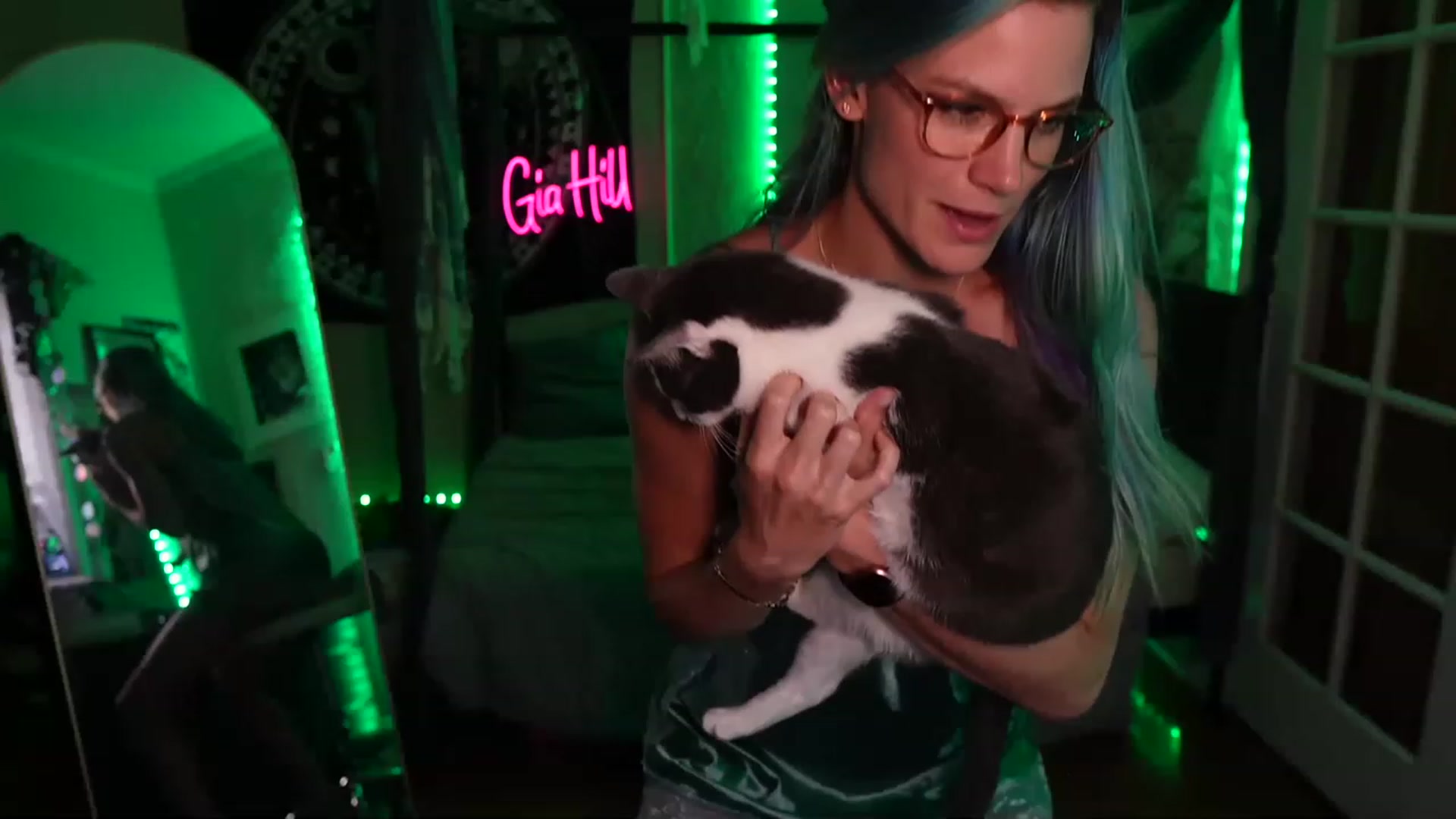 Gallery image thumbnail from Gia_Hill's myfreecams stream on, 06/14/2023, 23:18 image 12 of 20