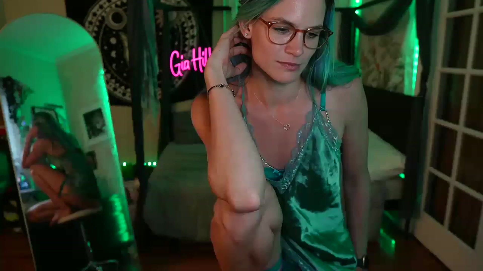 Gallery image thumbnail from Gia_Hill's myfreecams stream on, 06/14/2023, 23:47 image 2 of 20