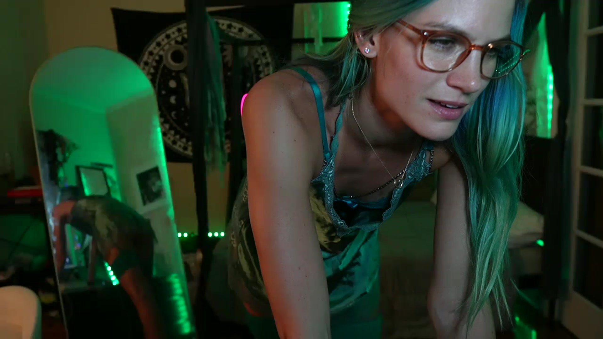 Gallery image thumbnail from Gia_Hill's myfreecams stream on, 06/15/2023, 24:42 image 12 of 20