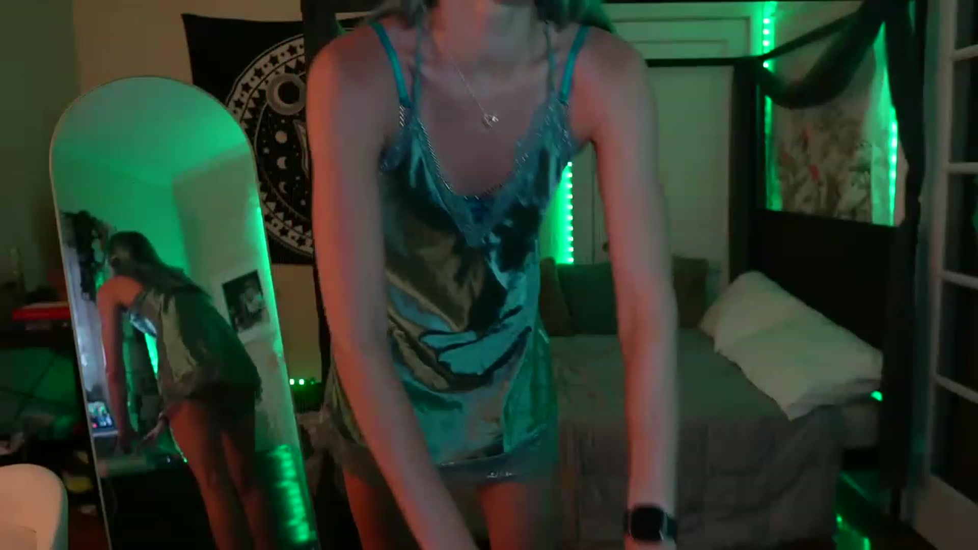Gallery image thumbnail from Gia_Hill's myfreecams stream on, 06/15/2023, 24:42 image 7 of 20