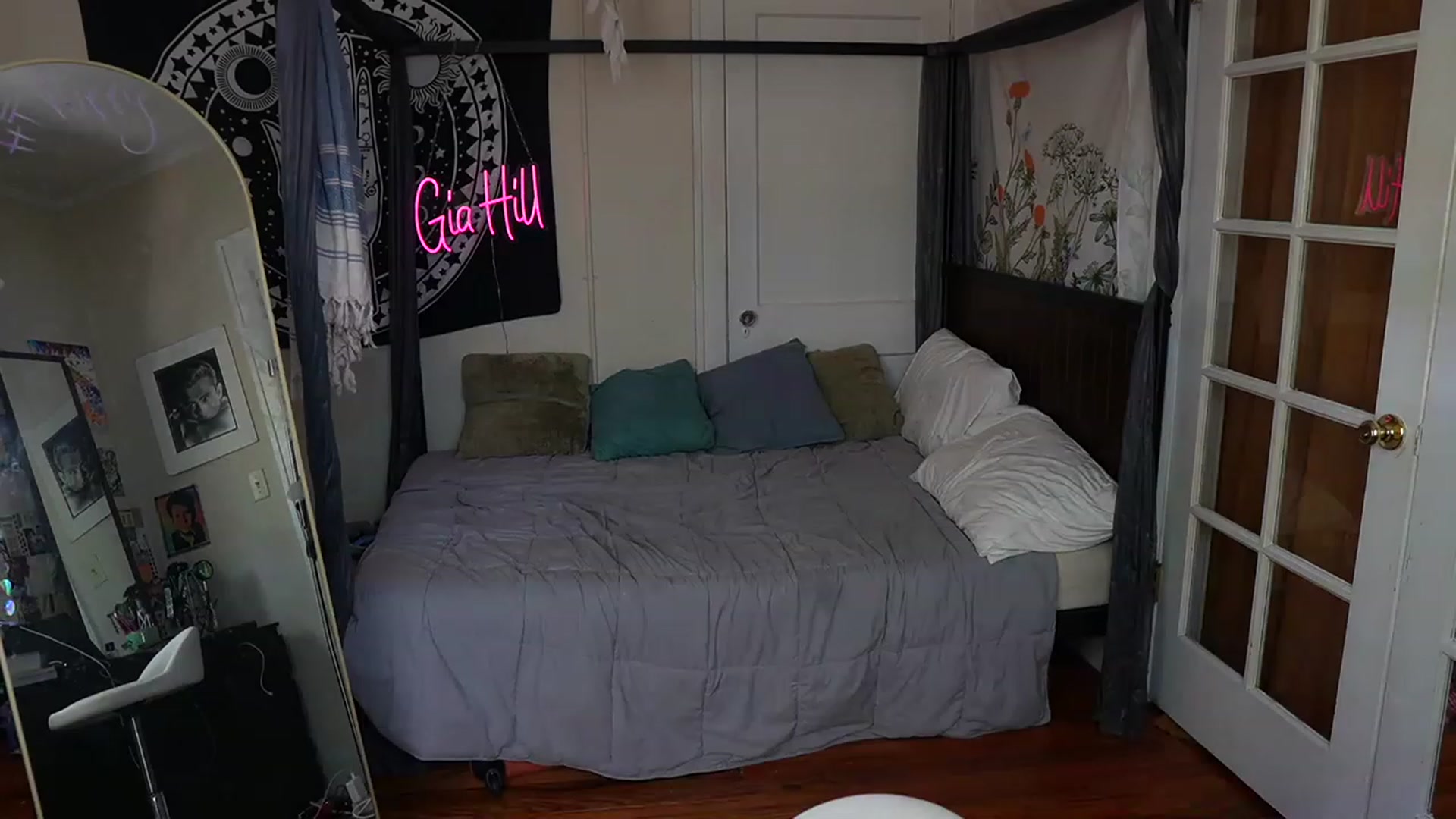 Gallery image thumbnail from Gia_Hill's myfreecams stream on, 06/15/2023, 16:57 image 20 of 20