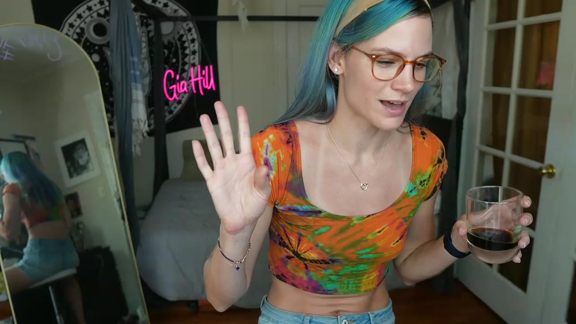 Gallery image thumbnail from Gia_Hill's myfreecams stream on, 06/15/2023, 18:13 image 5 of 20