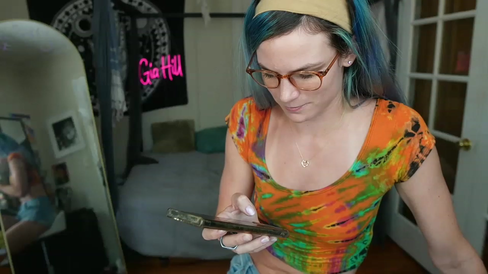 Gallery image thumbnail from Gia_Hill's myfreecams stream on, 06/15/2023, 20:34 image 6 of 20