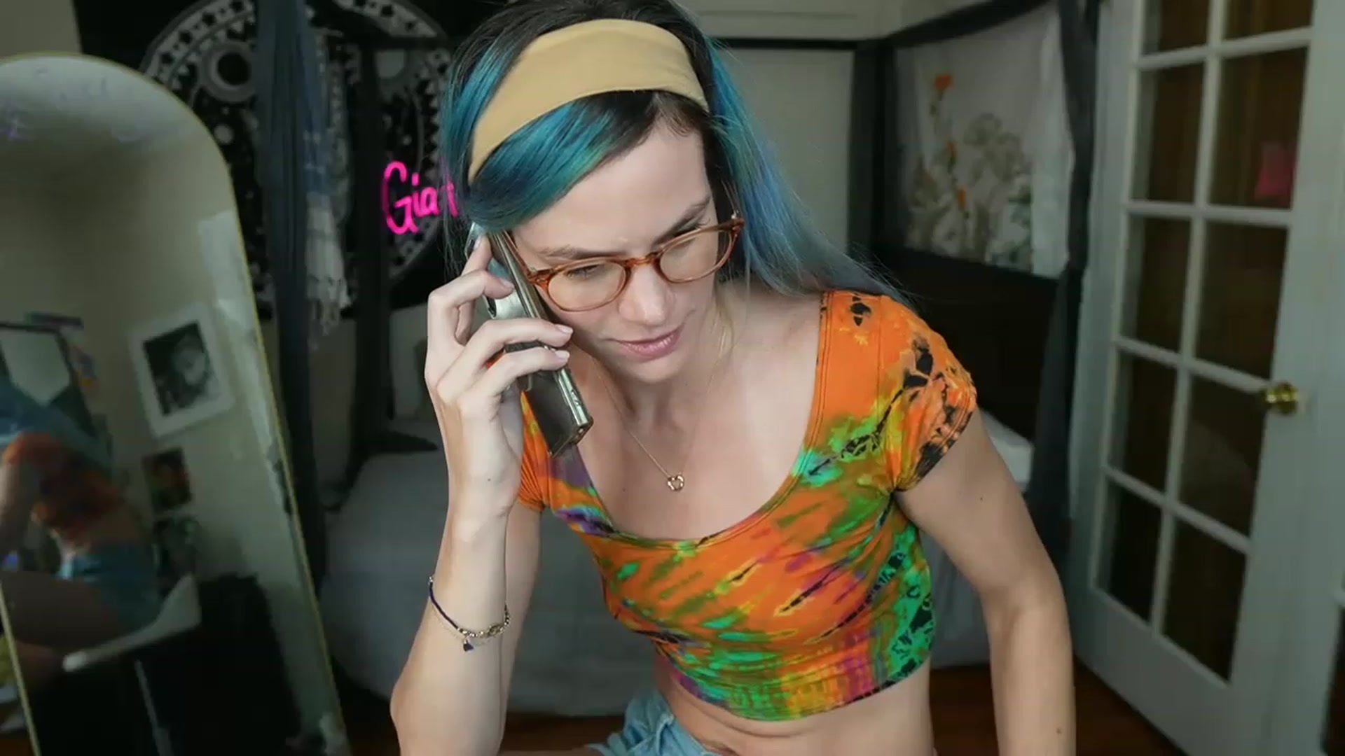 Gallery image thumbnail from Gia_Hill's myfreecams stream on, 06/15/2023, 20:34 image 17 of 20