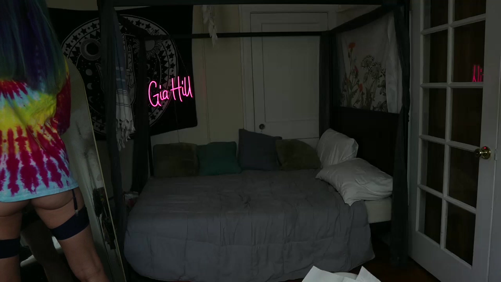 Gallery image thumbnail from Gia_Hill's myfreecams stream on, 06/16/2023, 23:04 image 11 of 20