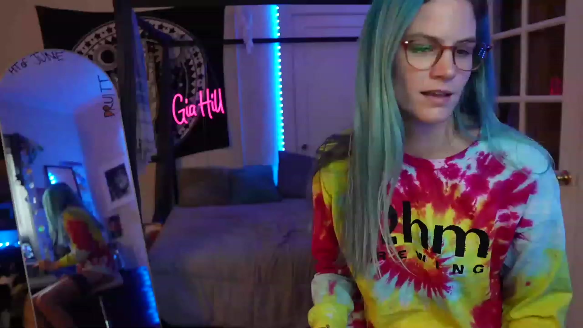 Gallery image thumbnail from Gia_Hill's myfreecams stream on, 06/16/2023, 23:04 image 15 of 20