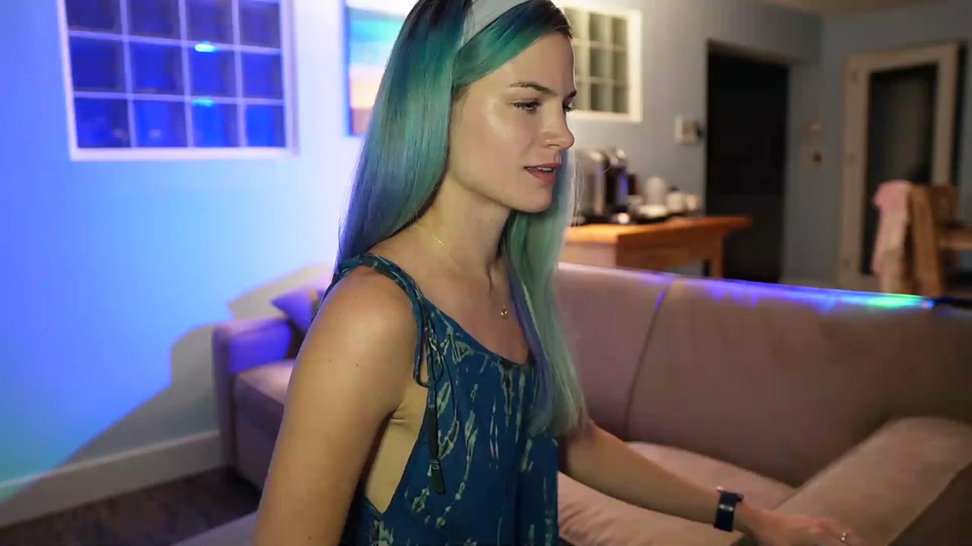 Gallery image thumbnail from Gia_Hill's myfreecams stream on, 07/19/2023, 02:15 image 7 of 20