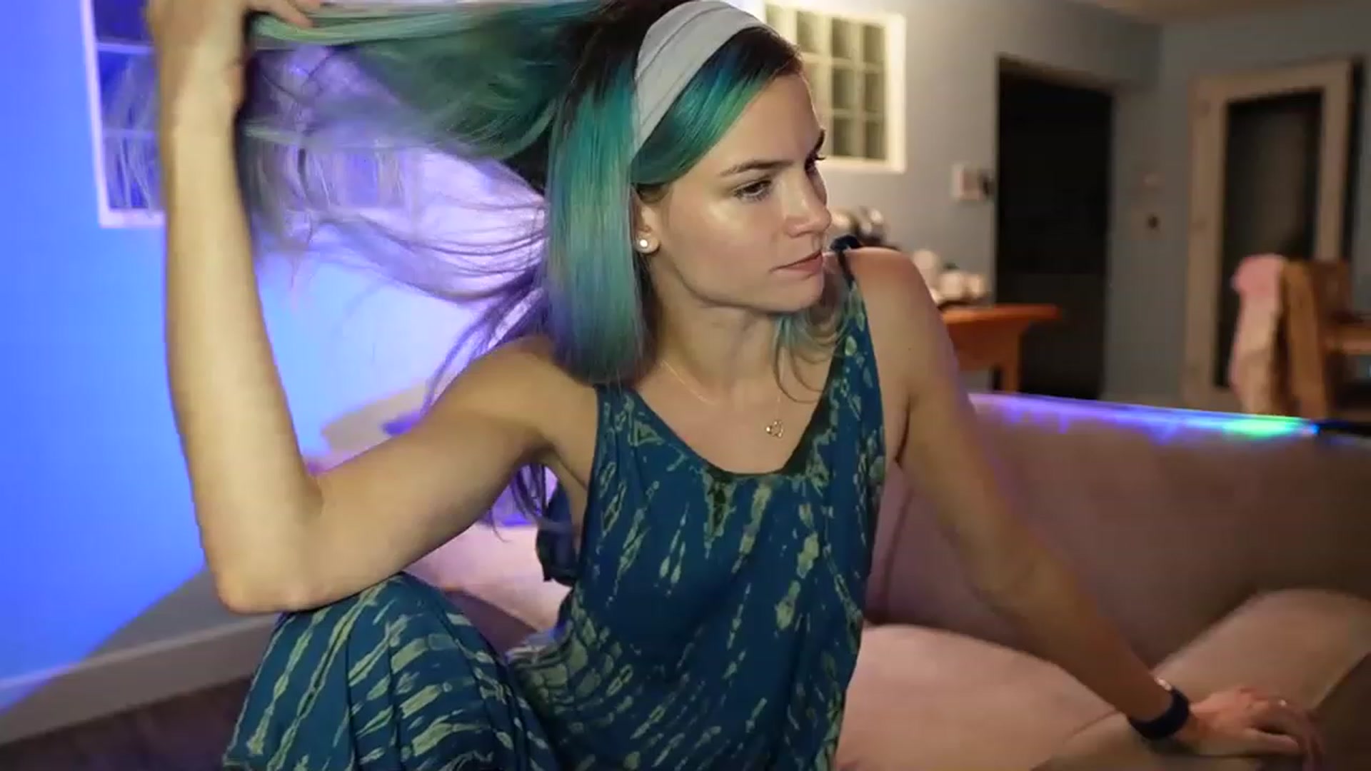 Gallery image thumbnail from Gia_Hill's myfreecams stream on, 07/19/2023, 02:15 image 13 of 20