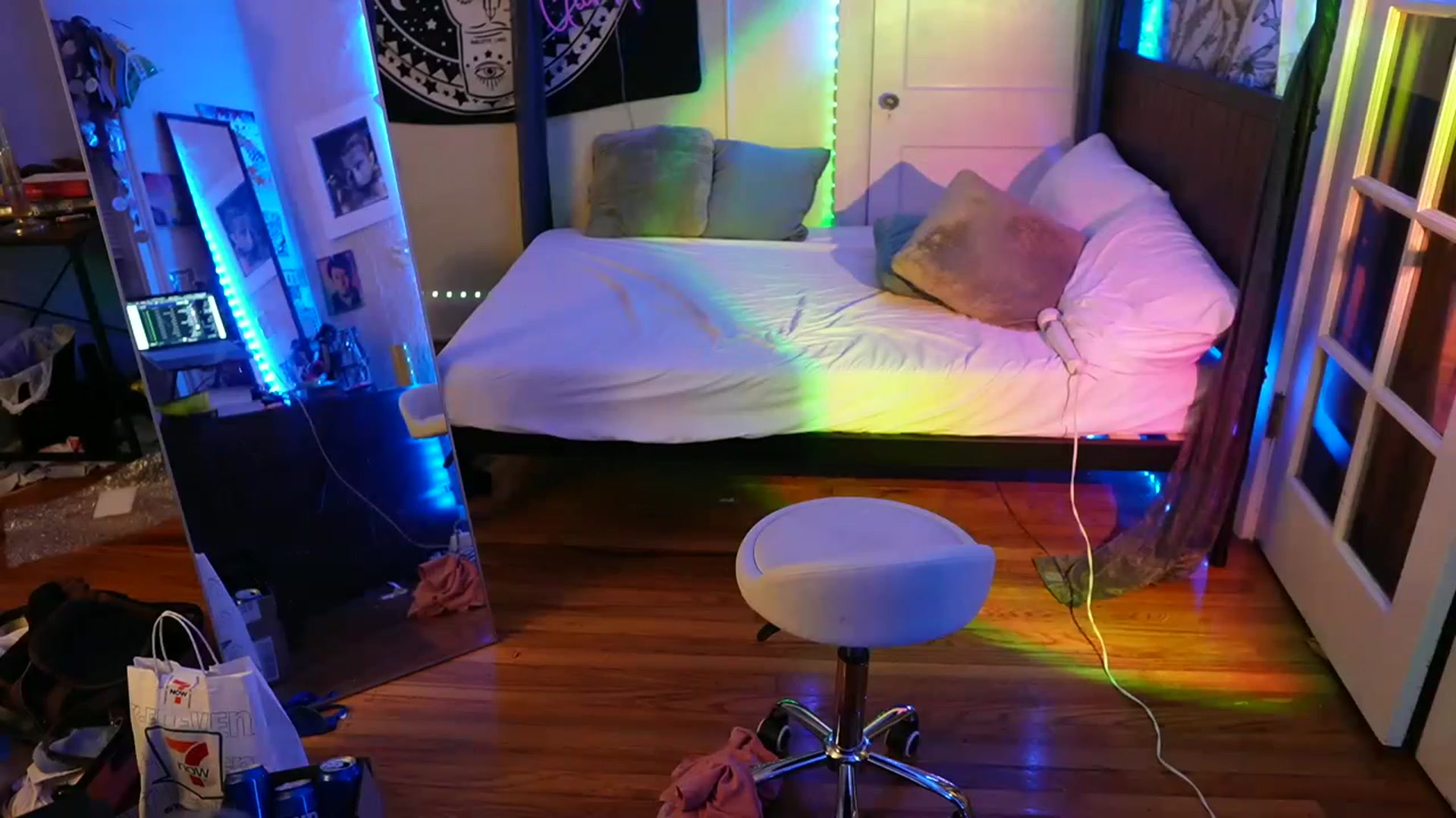 Gallery image thumbnail from Gia_Hill's myfreecams stream on, 07/24/2023, 09:06 image 17 of 20