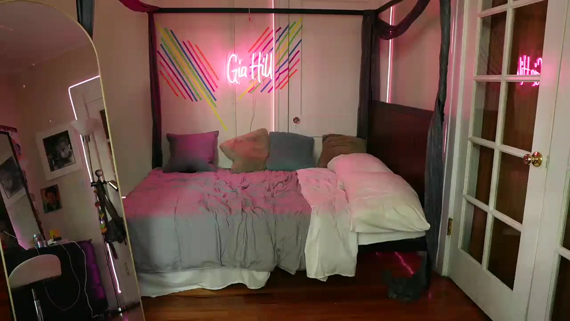 Gallery image thumbnail from Gia_Hill's myfreecams stream on, 09/05/2023, 21:29 image 16 of 20