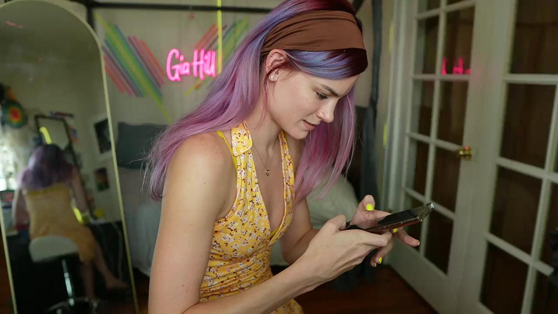 Gallery image thumbnail from Gia_Hill's myfreecams stream on, 09/07/2023, 22:16 image 1 of 20