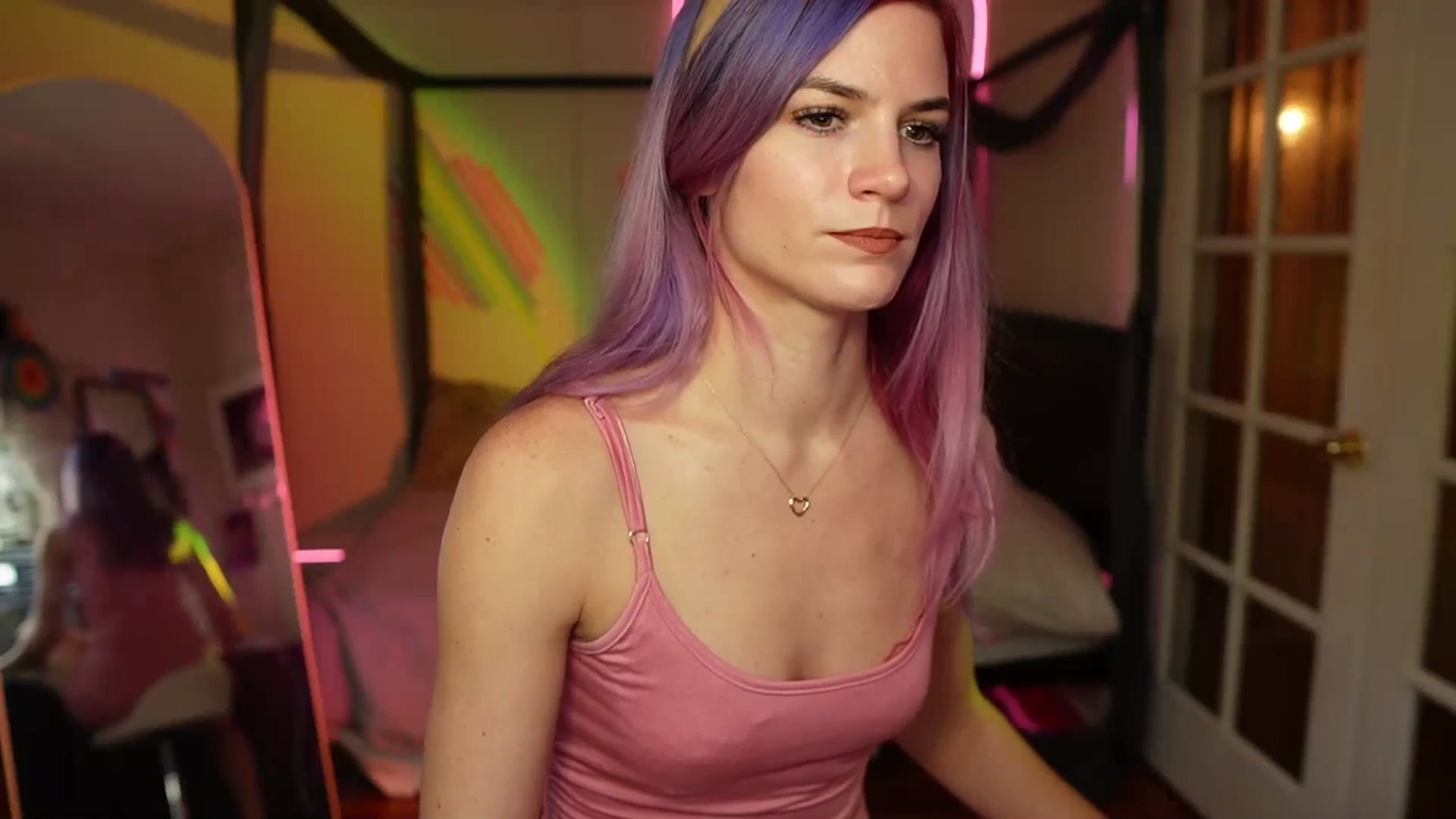 Gallery image thumbnail from Gia_Hill's myfreecams stream on, 09/08/2023, 19:28 image 16 of 20