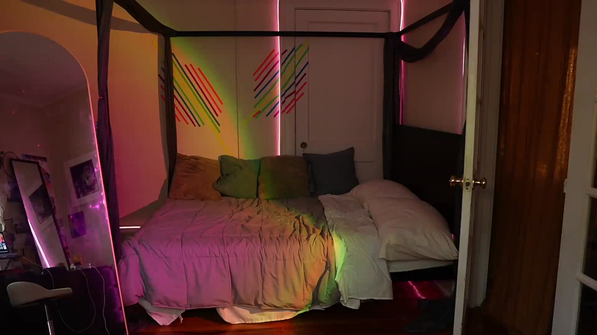 Gallery image thumbnail from Gia_Hill's myfreecams stream on, 09/08/2023, 19:28 image 2 of 20