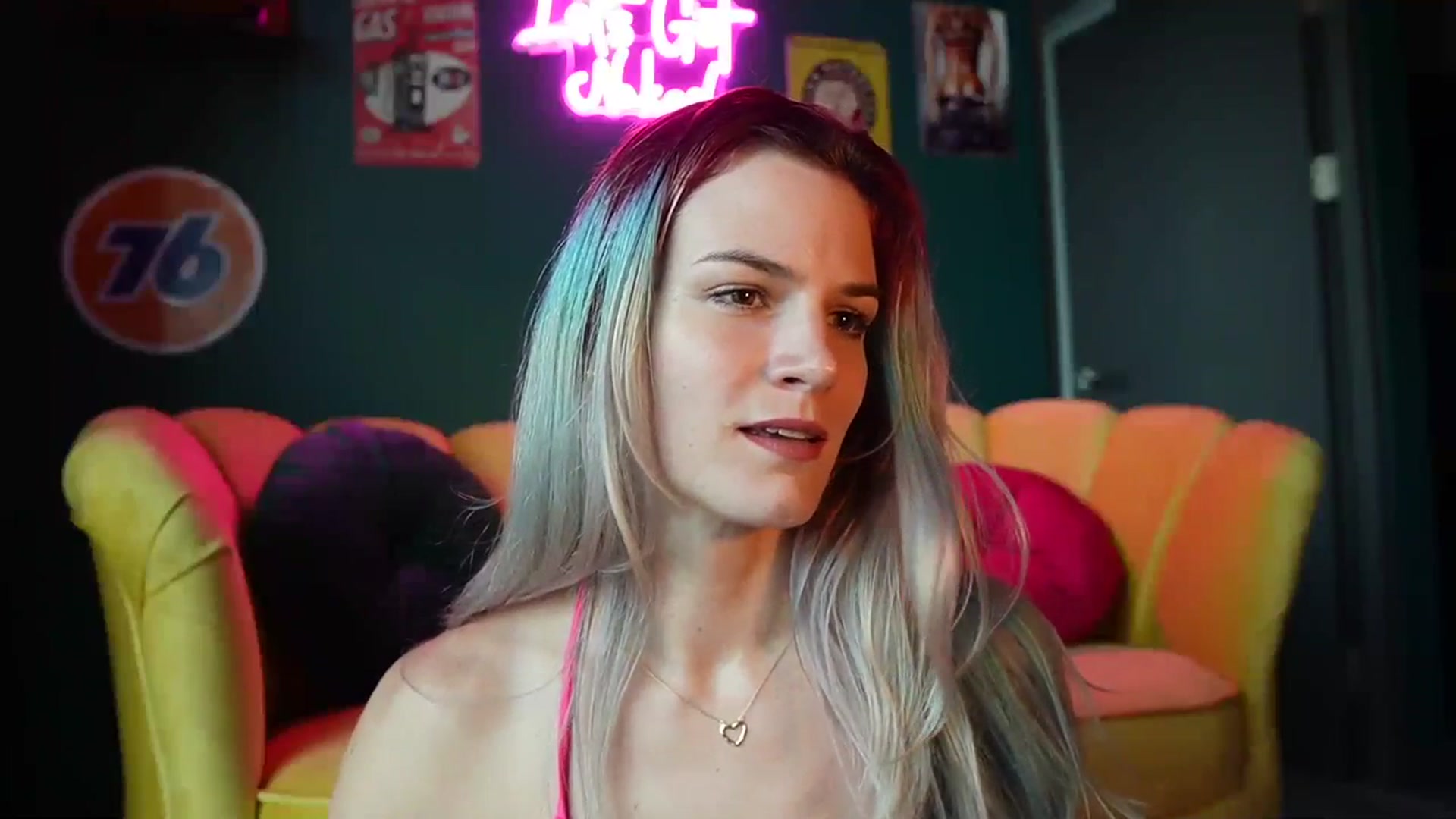 Gallery image thumbnail from Gia_Hill's myfreecams stream on, 09/22/2023, 23:44 image 12 of 20