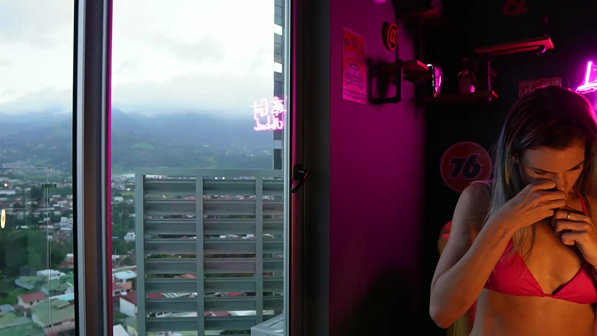 Gallery image thumbnail from Gia_Hill's myfreecams stream on, 09/22/2023, 23:44 image 19 of 20