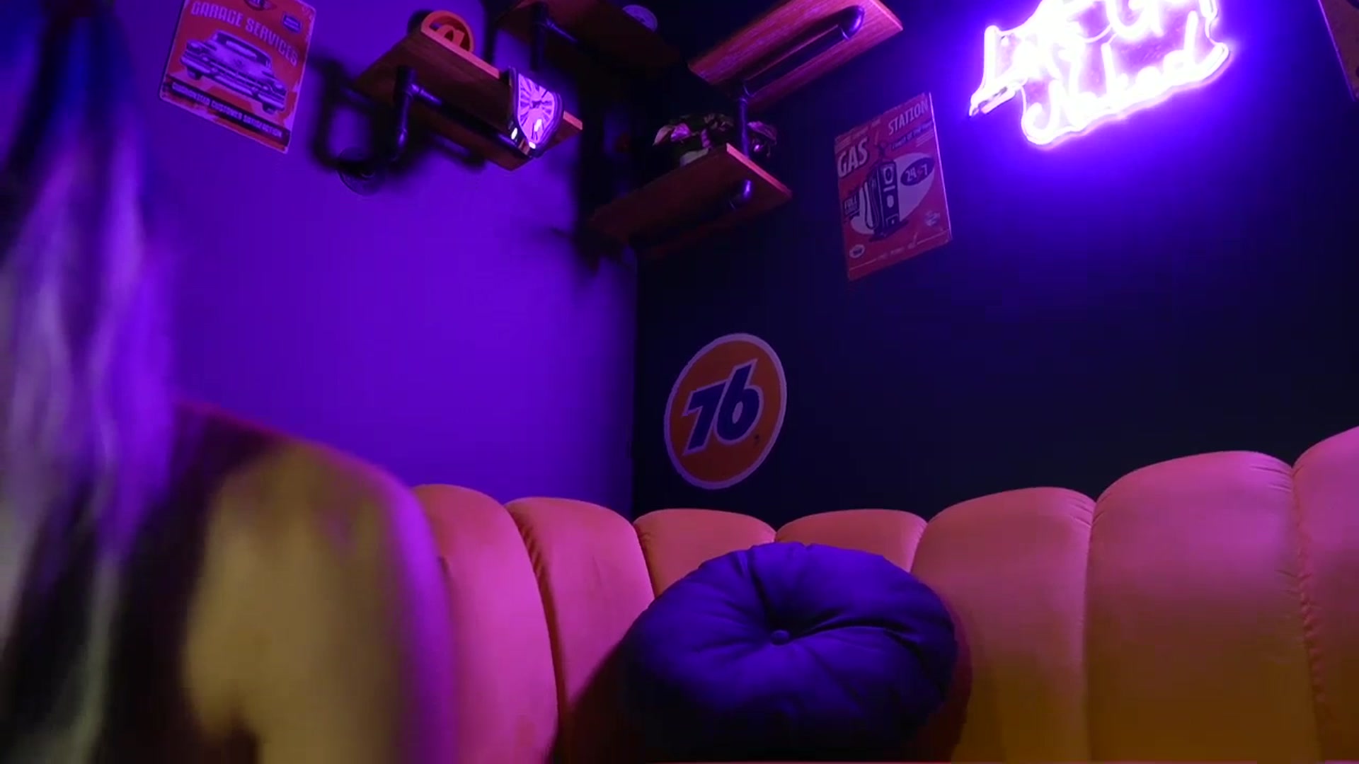Gallery image thumbnail from Gia_Hill's myfreecams stream on, 09/23/2023, 01:37 image 9 of 20