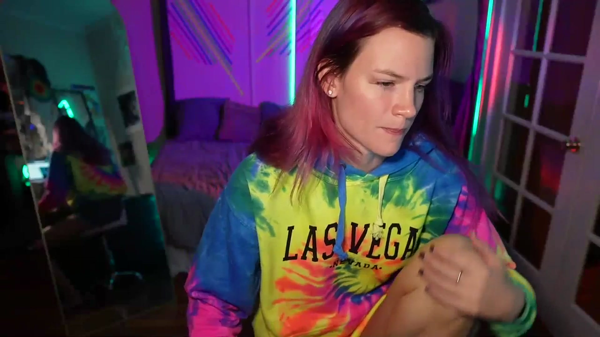 Gallery image thumbnail from Gia_Hill's myfreecams stream on, 10/19/2023, 01:21 image 10 of 20