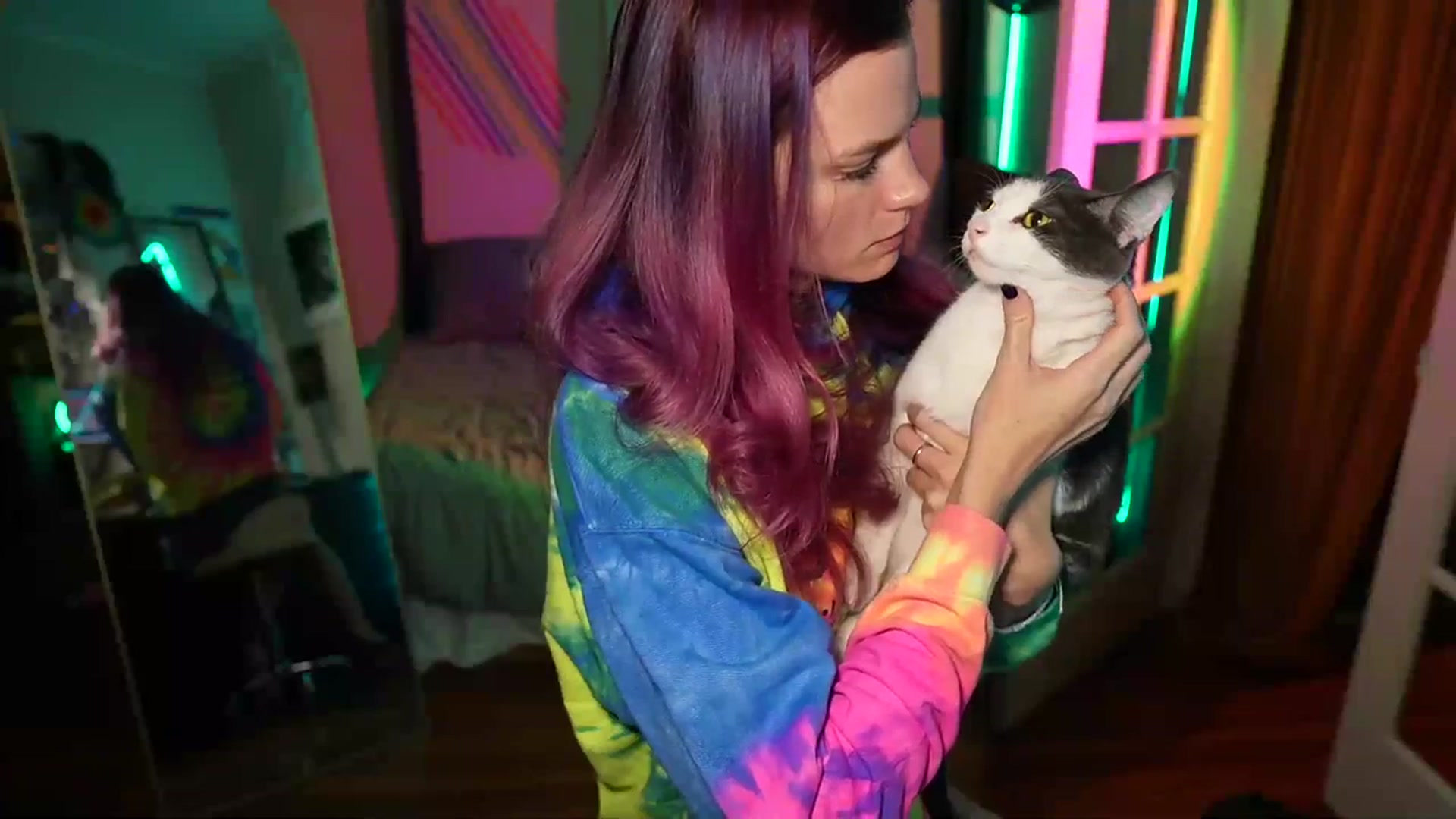 Gallery image thumbnail from Gia_Hill's myfreecams stream on, 10/19/2023, 01:21 image 15 of 20