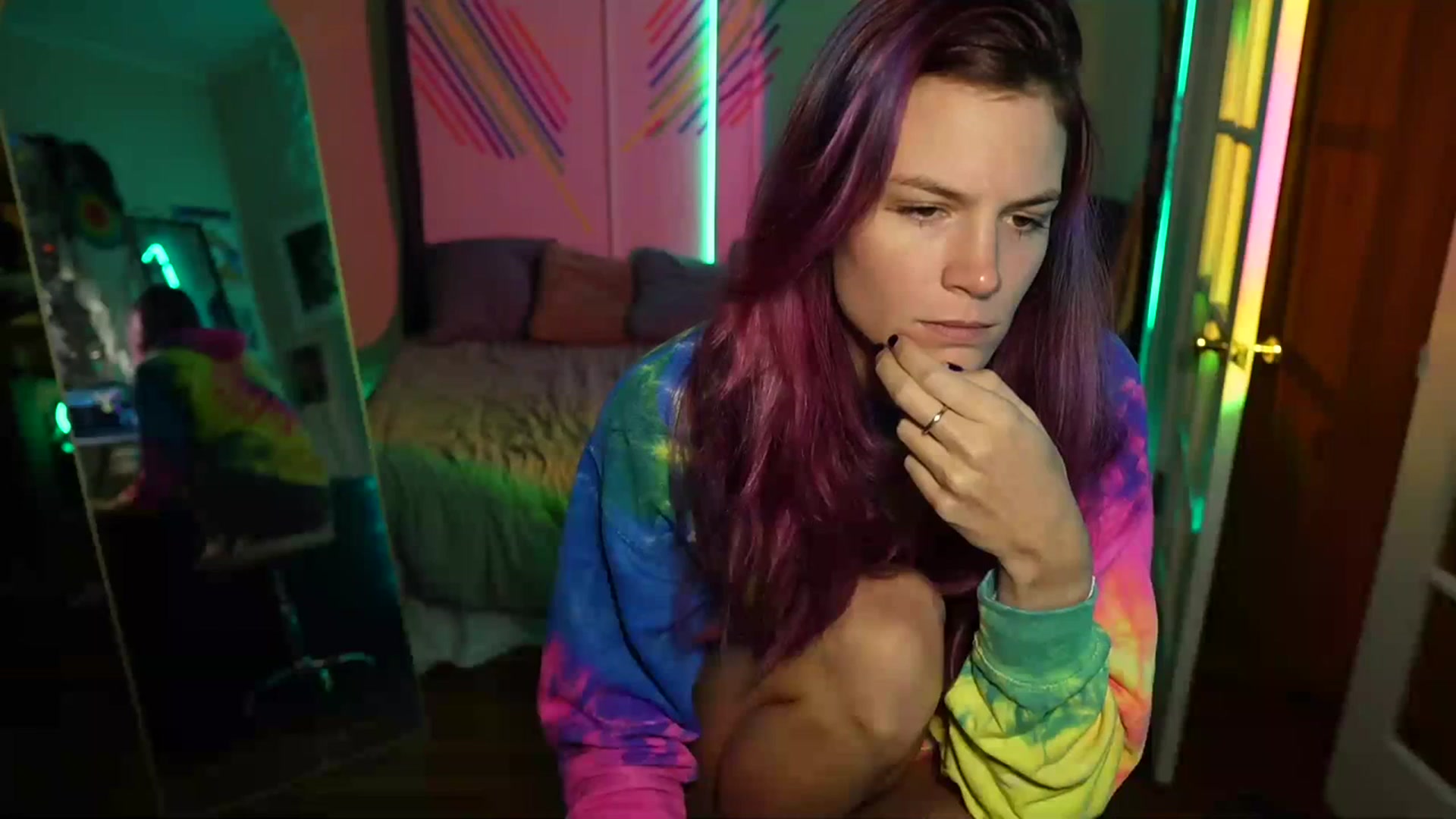 Gallery image thumbnail from Gia_Hill's myfreecams stream on, 10/19/2023, 01:21 image 1 of 20