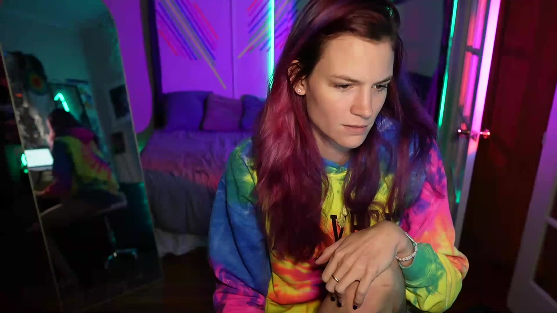 Gallery image thumbnail from Gia_Hill's myfreecams stream on, 10/19/2023, 01:21 image 3 of 20