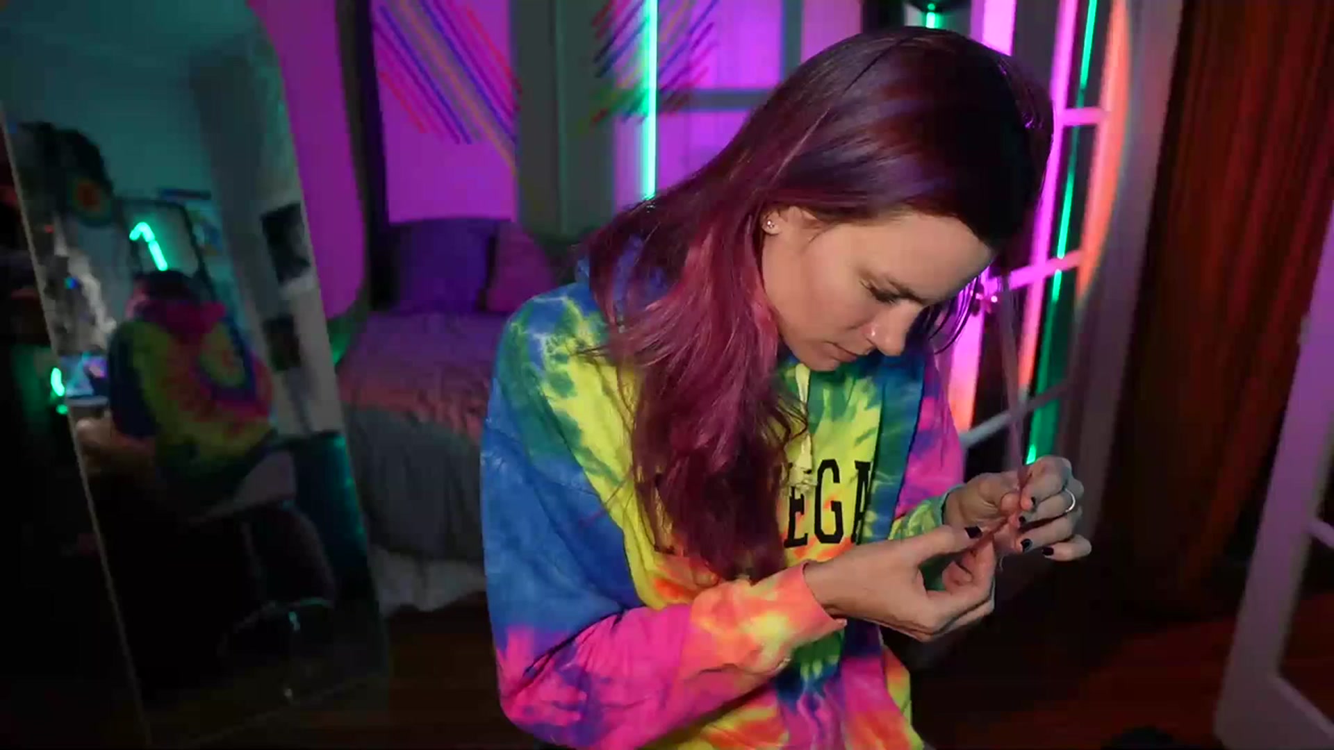 Gallery image thumbnail from Gia_Hill's myfreecams stream on, 10/19/2023, 01:21 image 17 of 20