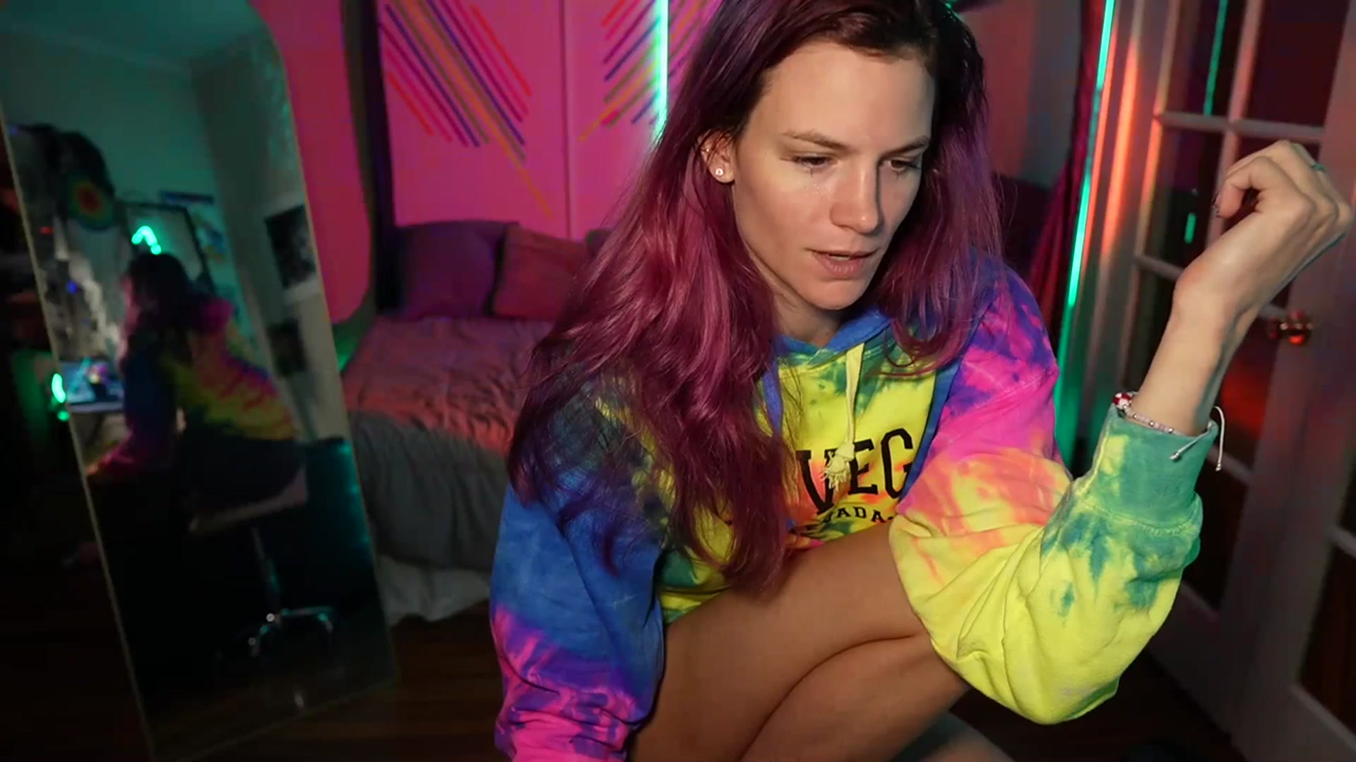 Gallery image thumbnail from Gia_Hill's myfreecams stream on, 10/19/2023, 01:21 image 20 of 20