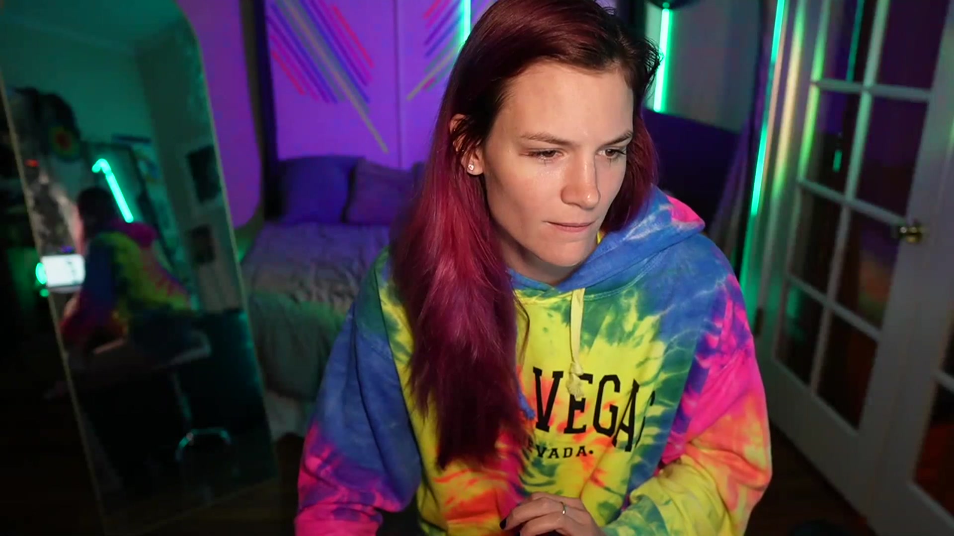 Gallery image thumbnail from Gia_Hill's myfreecams stream on, 10/19/2023, 01:21 image 7 of 20