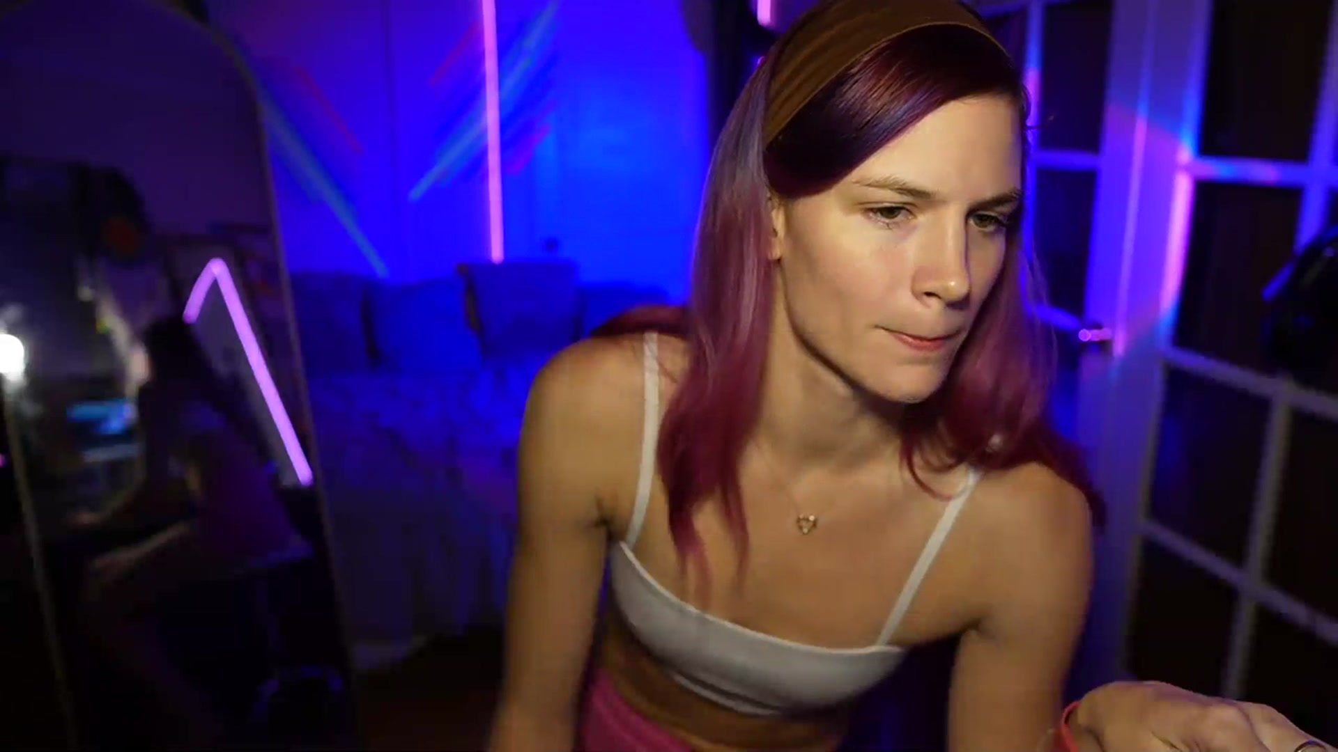 Gallery image thumbnail from Gia_Hill's myfreecams stream on, 10/20/2023, 02:23 image 2 of 20
