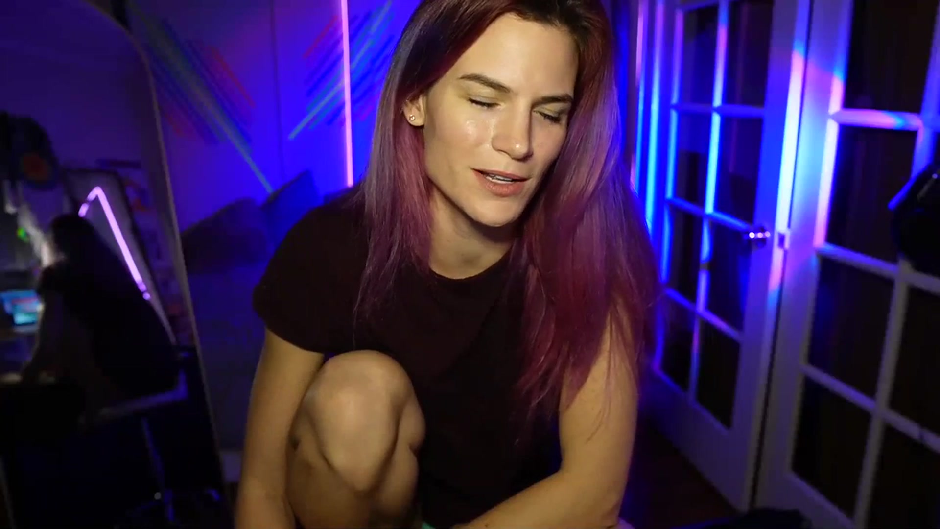 Gallery image thumbnail from Gia_Hill's myfreecams stream on, 10/21/2023, 03:49 image 4 of 20