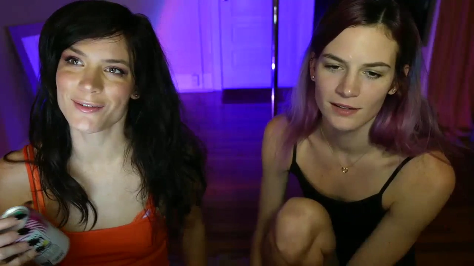 Gallery image thumbnail from Gia_Hill's myfreecams stream on, 10/25/2023, 24:02 image 7 of 20