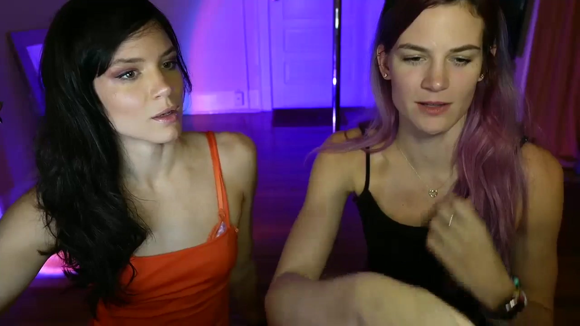 Gallery image thumbnail from Gia_Hill's myfreecams stream on, 10/25/2023, 24:02 image 9 of 20