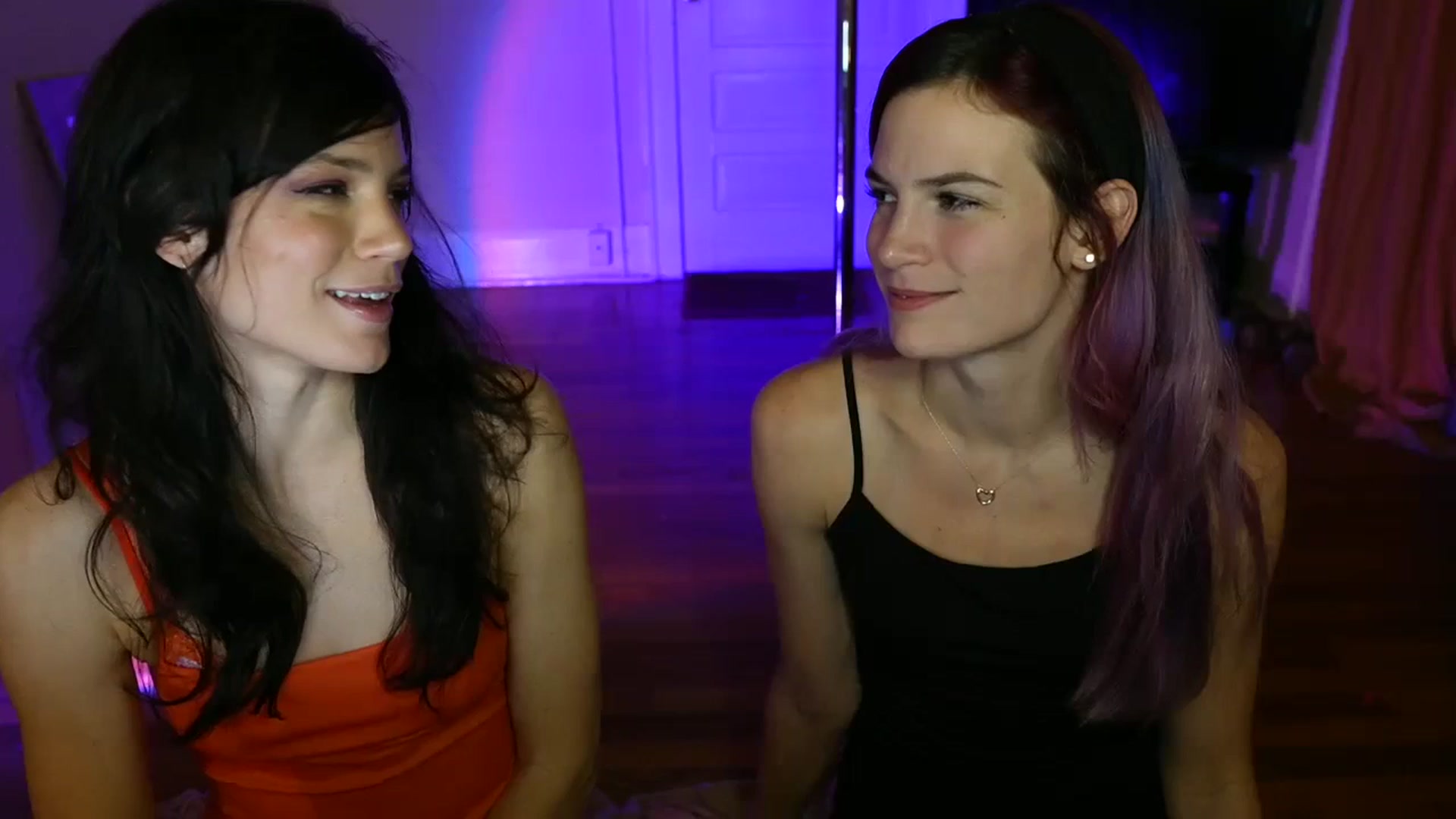 Gallery image thumbnail from Gia_Hill's myfreecams stream on, 10/25/2023, 24:02 image 20 of 20