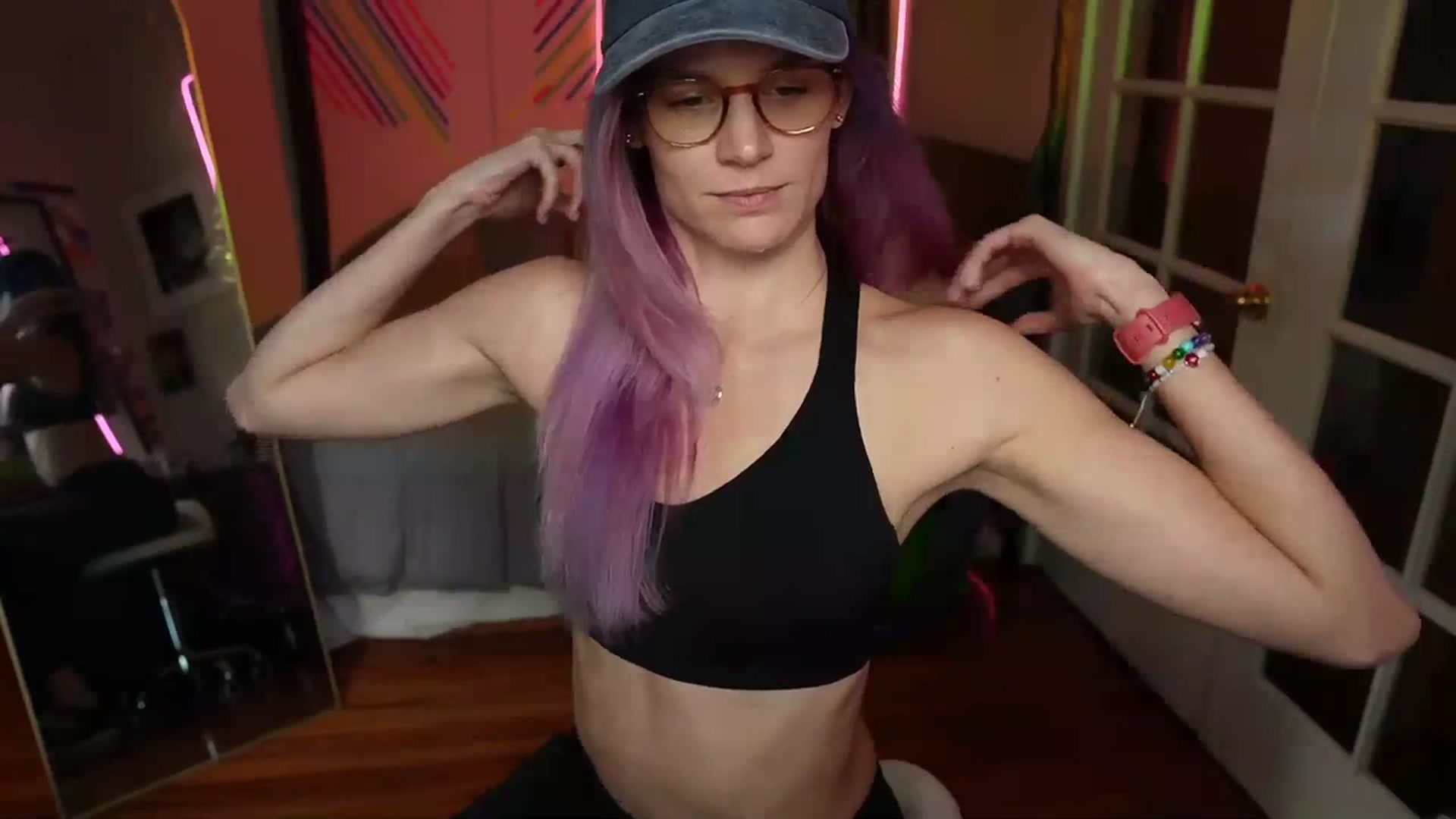 Gallery image thumbnail from Gia_Hill's myfreecams stream on, 10/26/2023, 21:38 image 17 of 20