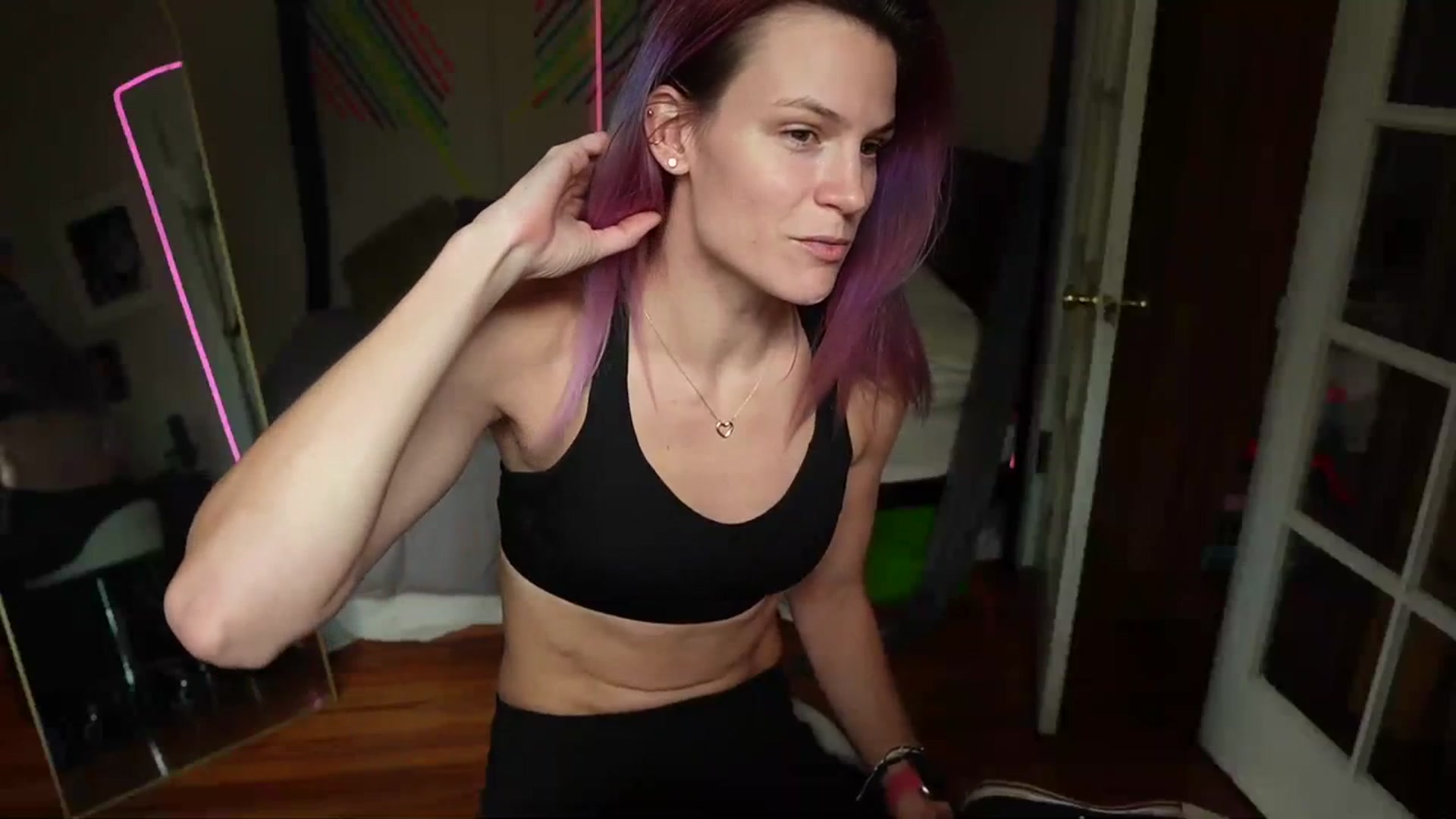 Gallery image thumbnail from Gia_Hill's myfreecams stream on, 10/26/2023, 21:38 image 10 of 20