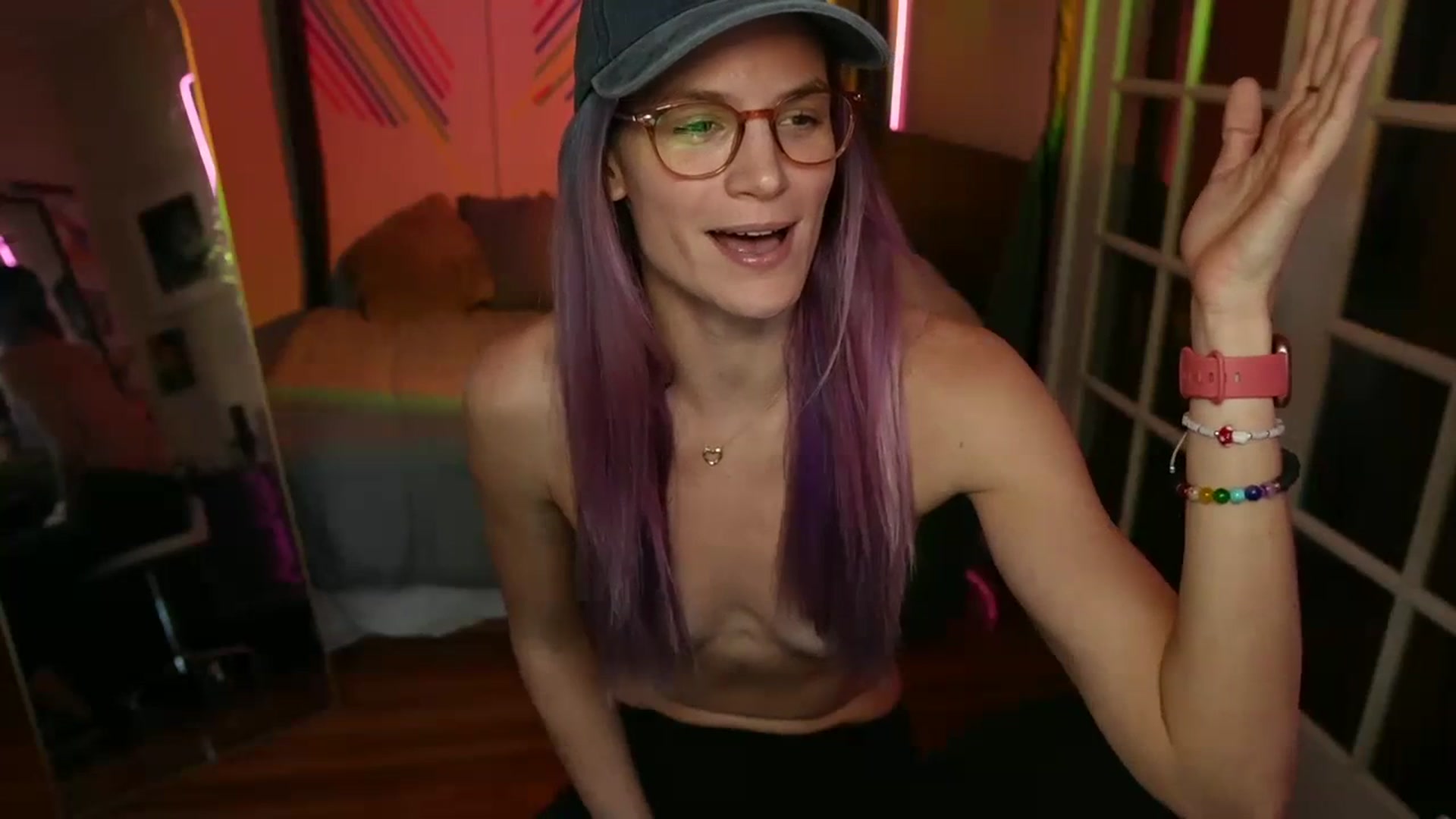 Gallery image thumbnail from Gia_Hill's myfreecams stream on, 10/26/2023, 22:07 image 17 of 20