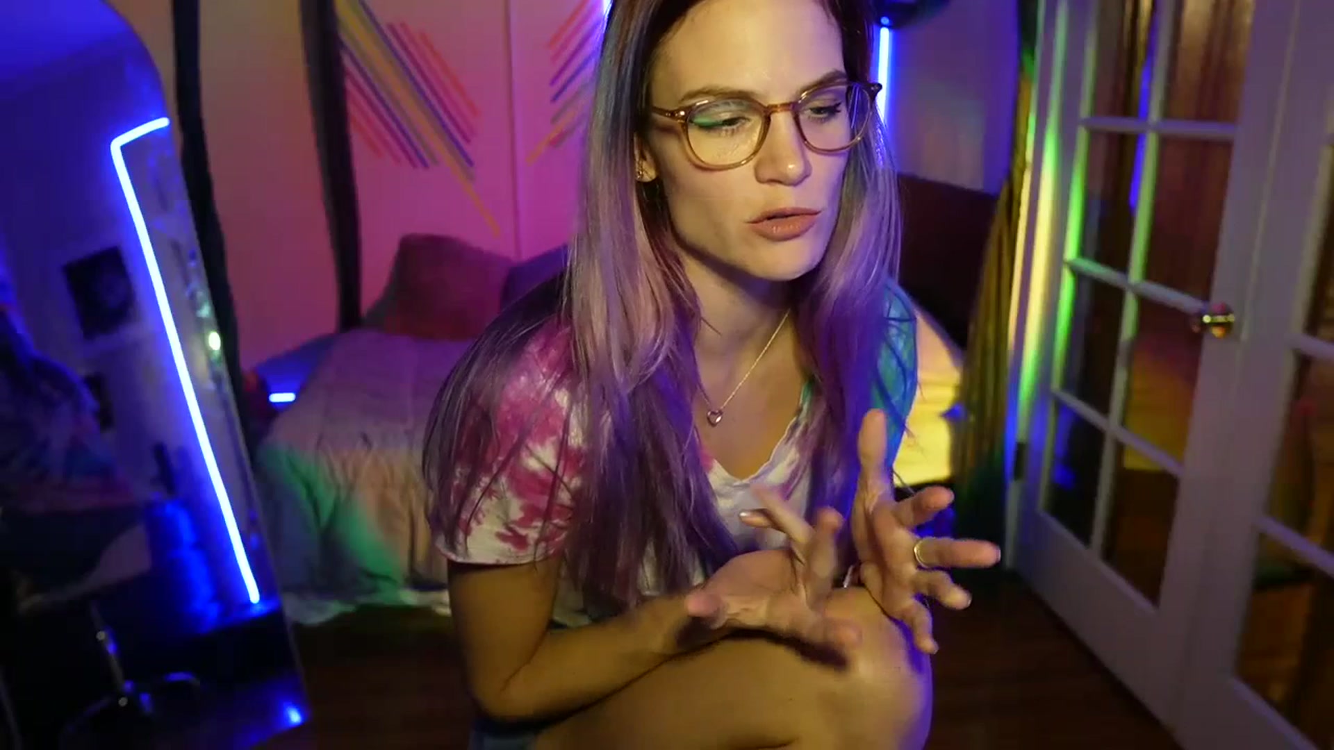 Gallery image thumbnail from Gia_Hill's myfreecams stream on, 10/29/2023, 01:30 image 15 of 20