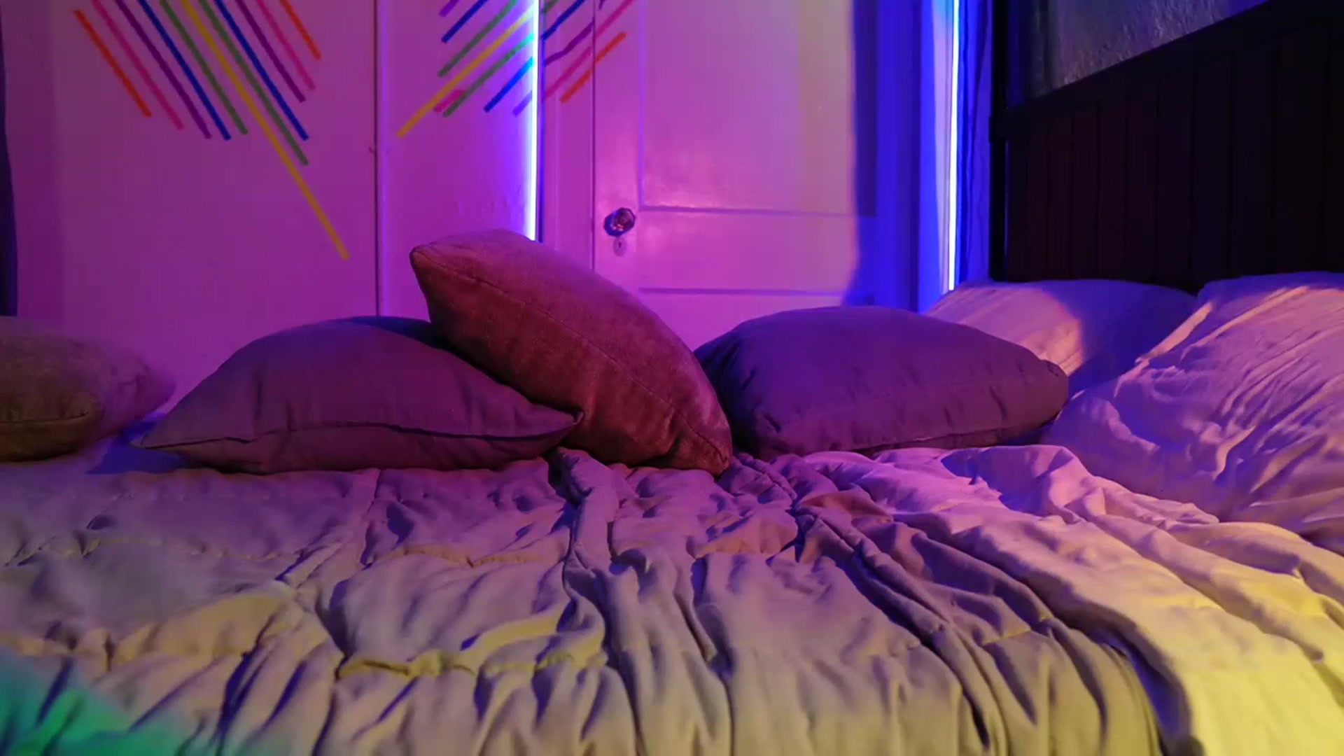 Gallery image thumbnail from Gia_Hill's myfreecams stream on, 10/29/2023, 03:51 image 12 of 20
