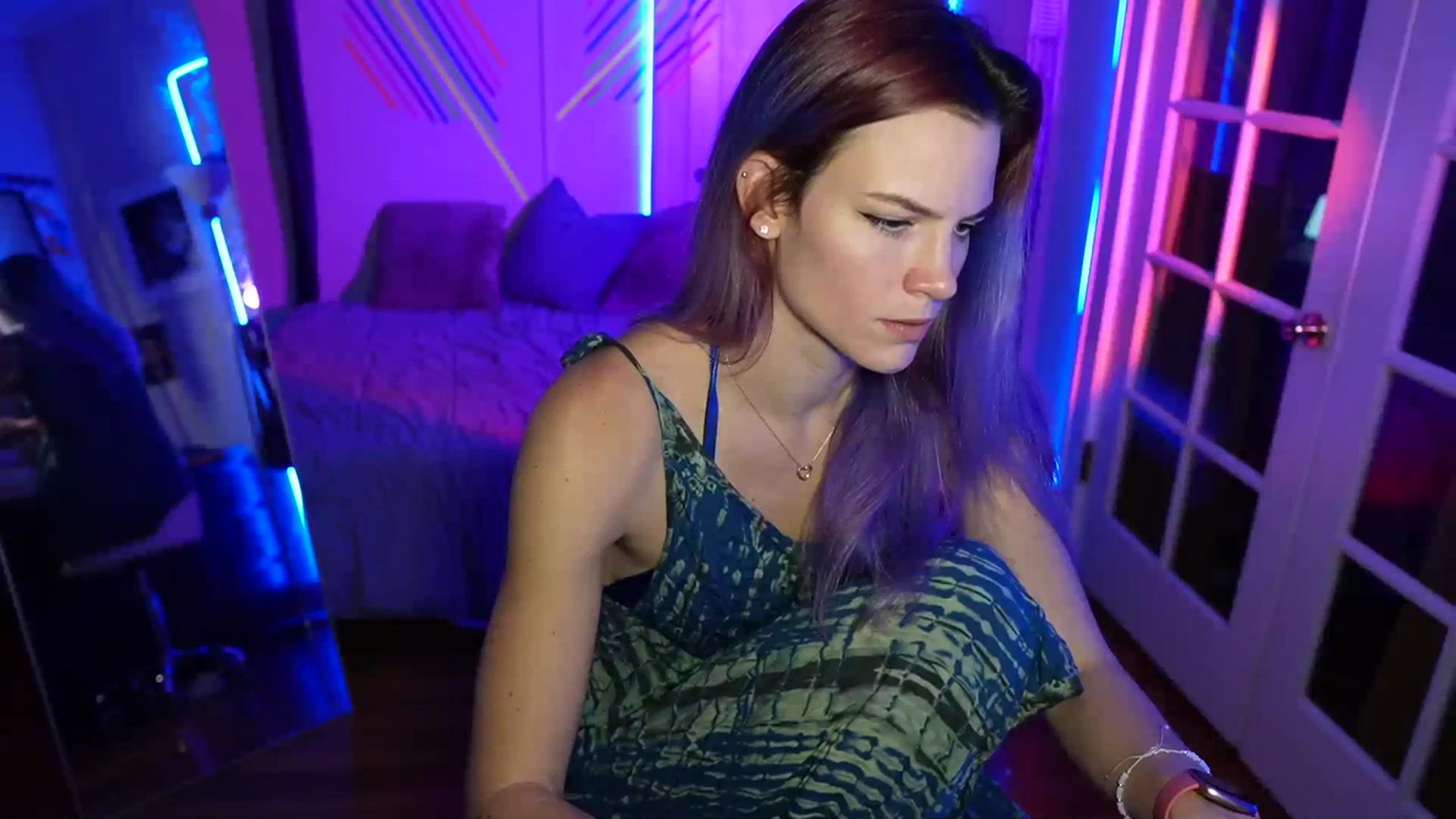 Gallery image thumbnail from Gia_Hill's myfreecams stream on, 11/03/2023, 23:48 image 2 of 20