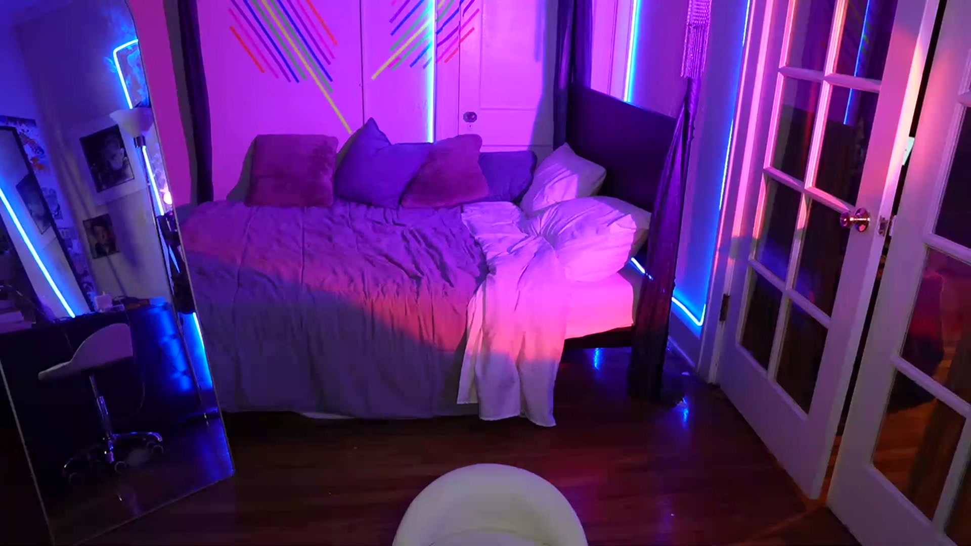 Gallery image thumbnail from Gia_Hill's myfreecams stream on, 11/03/2023, 23:48 image 8 of 20