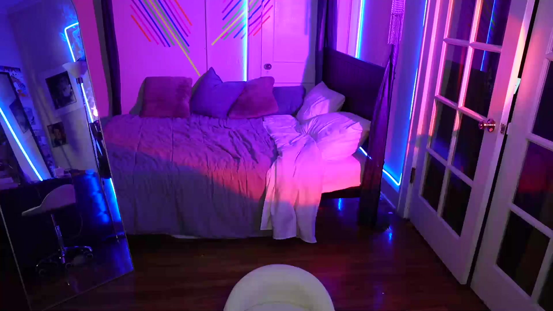 Gallery image thumbnail from Gia_Hill's myfreecams stream on, 11/03/2023, 23:48 image 6 of 20